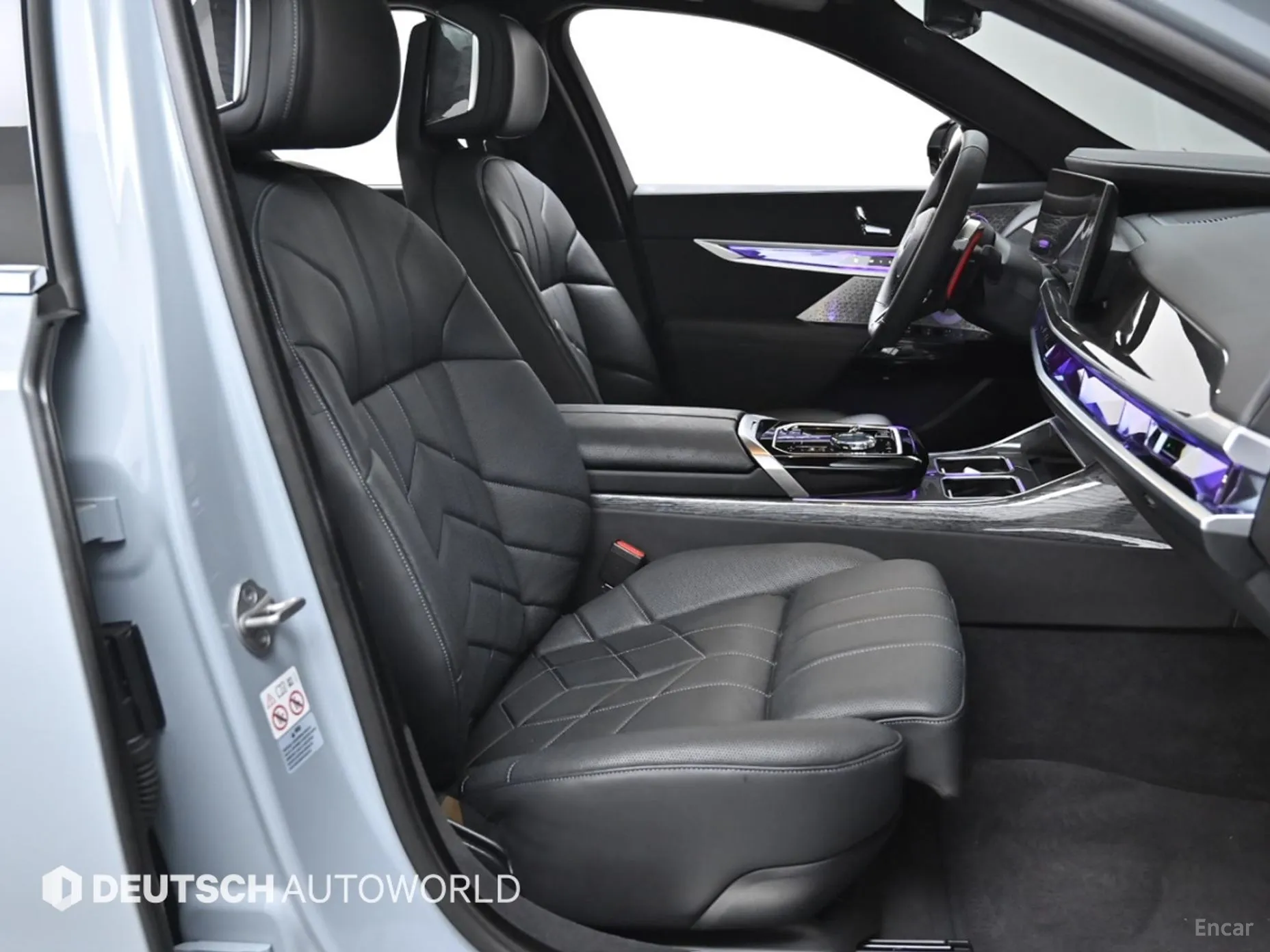 BMW 7 Series (G70) превью 10