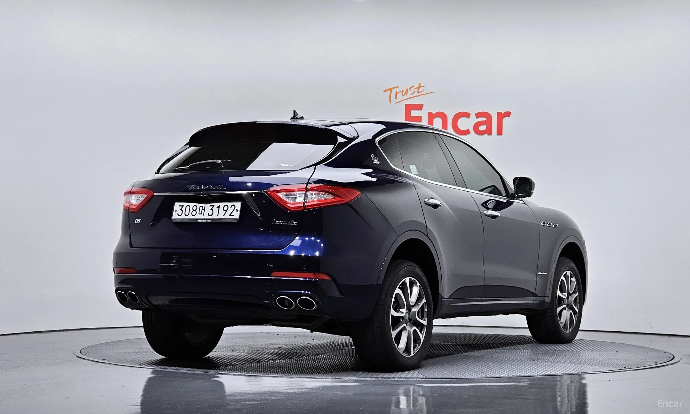 Maserati Levante превью 2