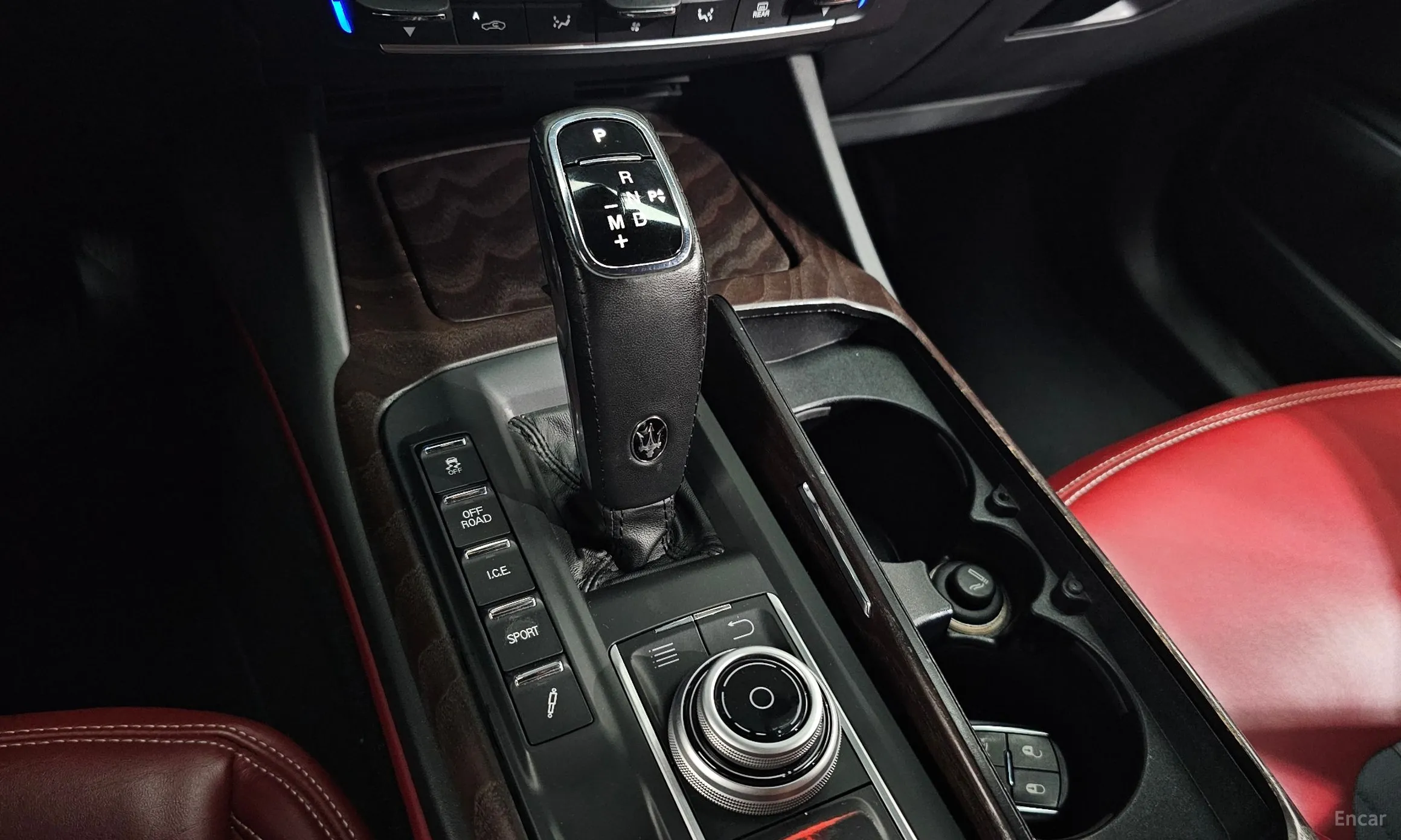 Maserati Levante превью 9