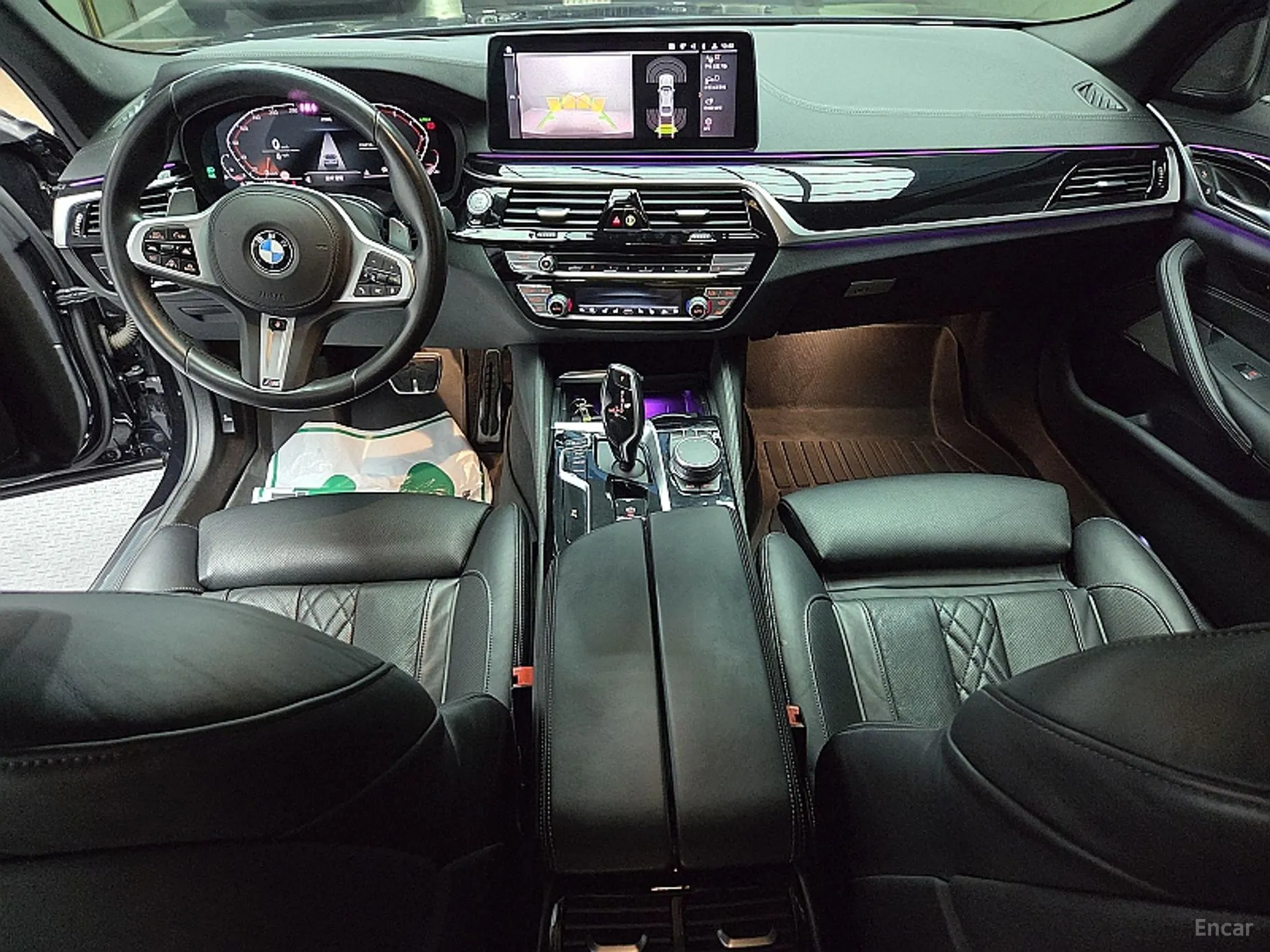 BMW 5 Series (G30) превью 9