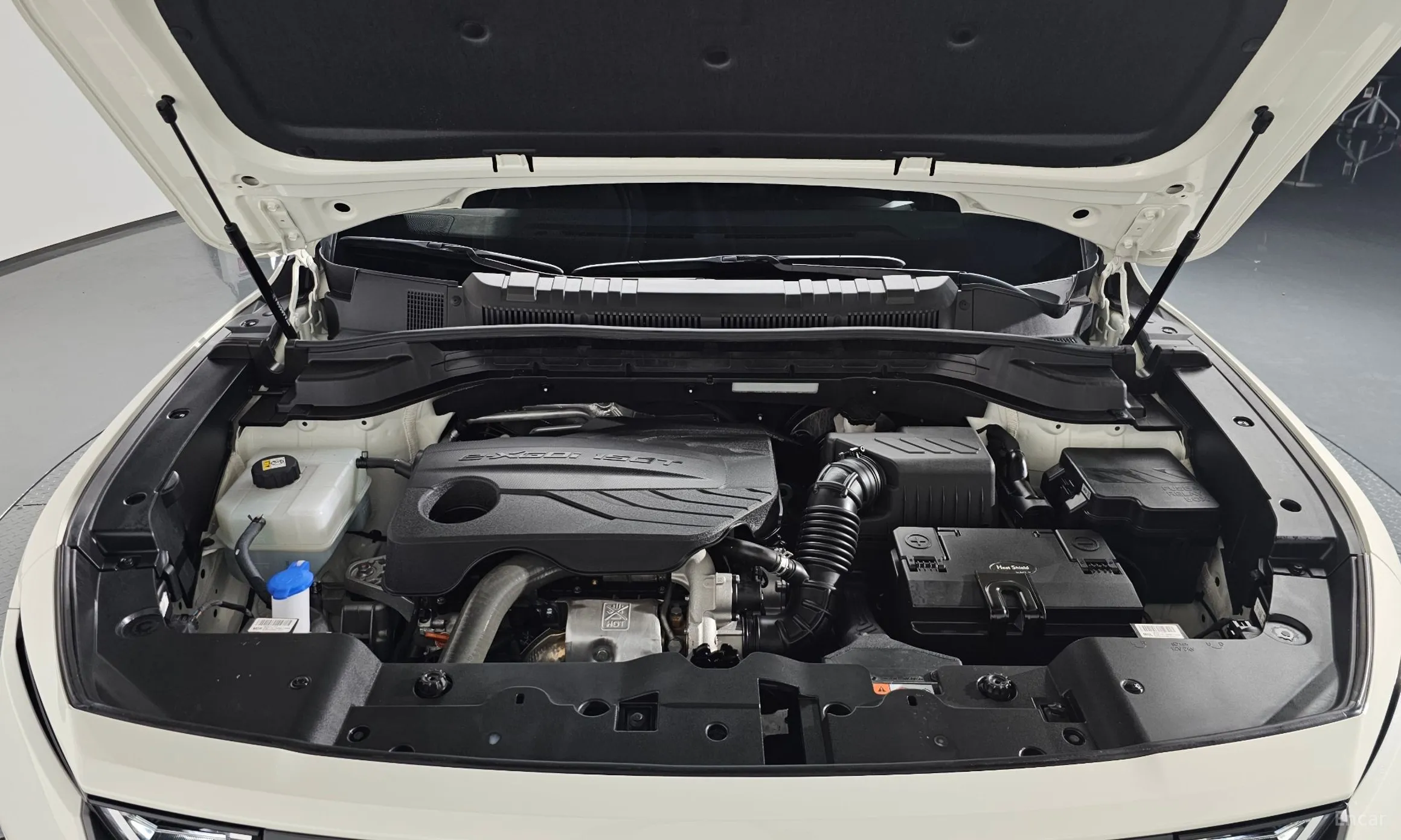 KG Mobility (SsangYong) Torres превью 6