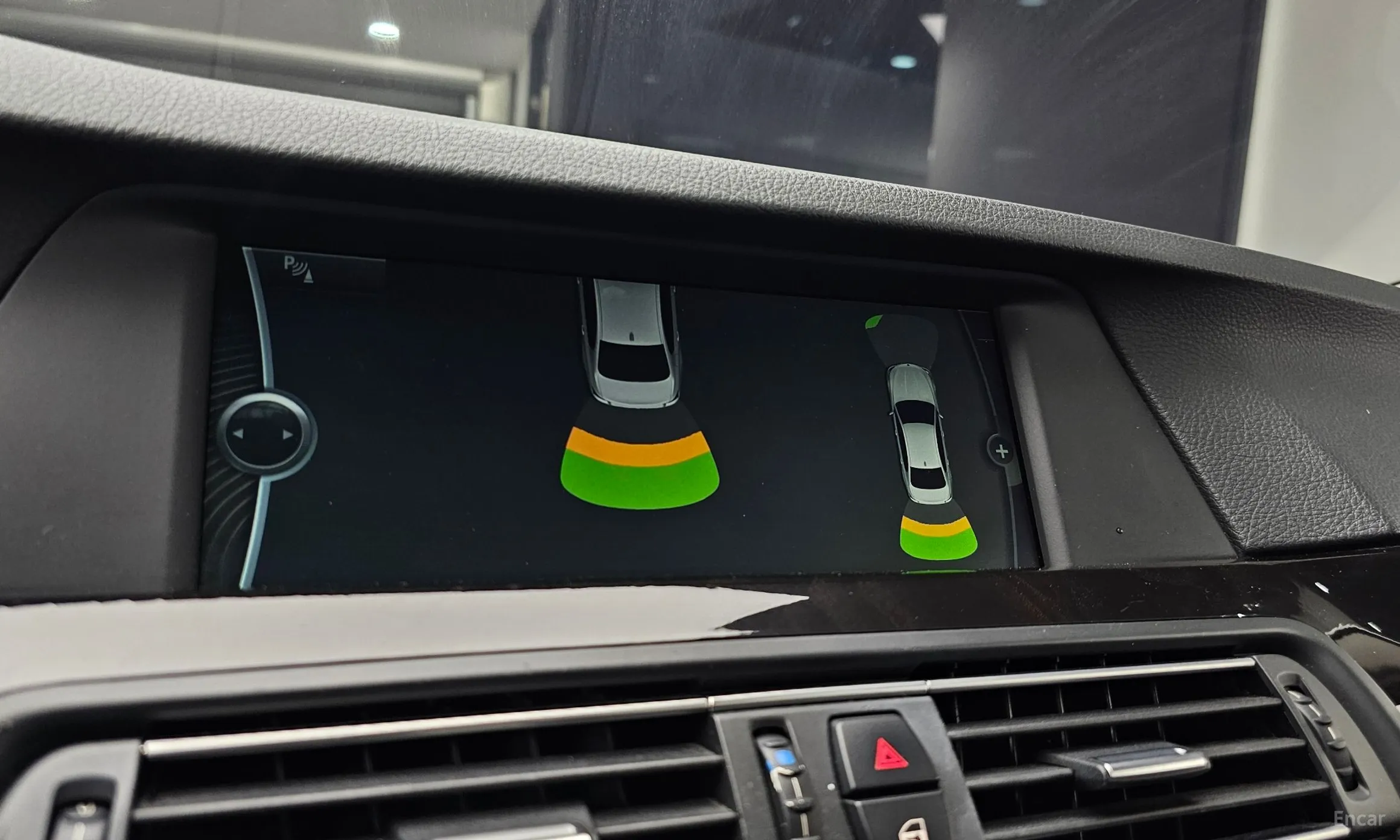 BMW 5 Series (F10) превью 15