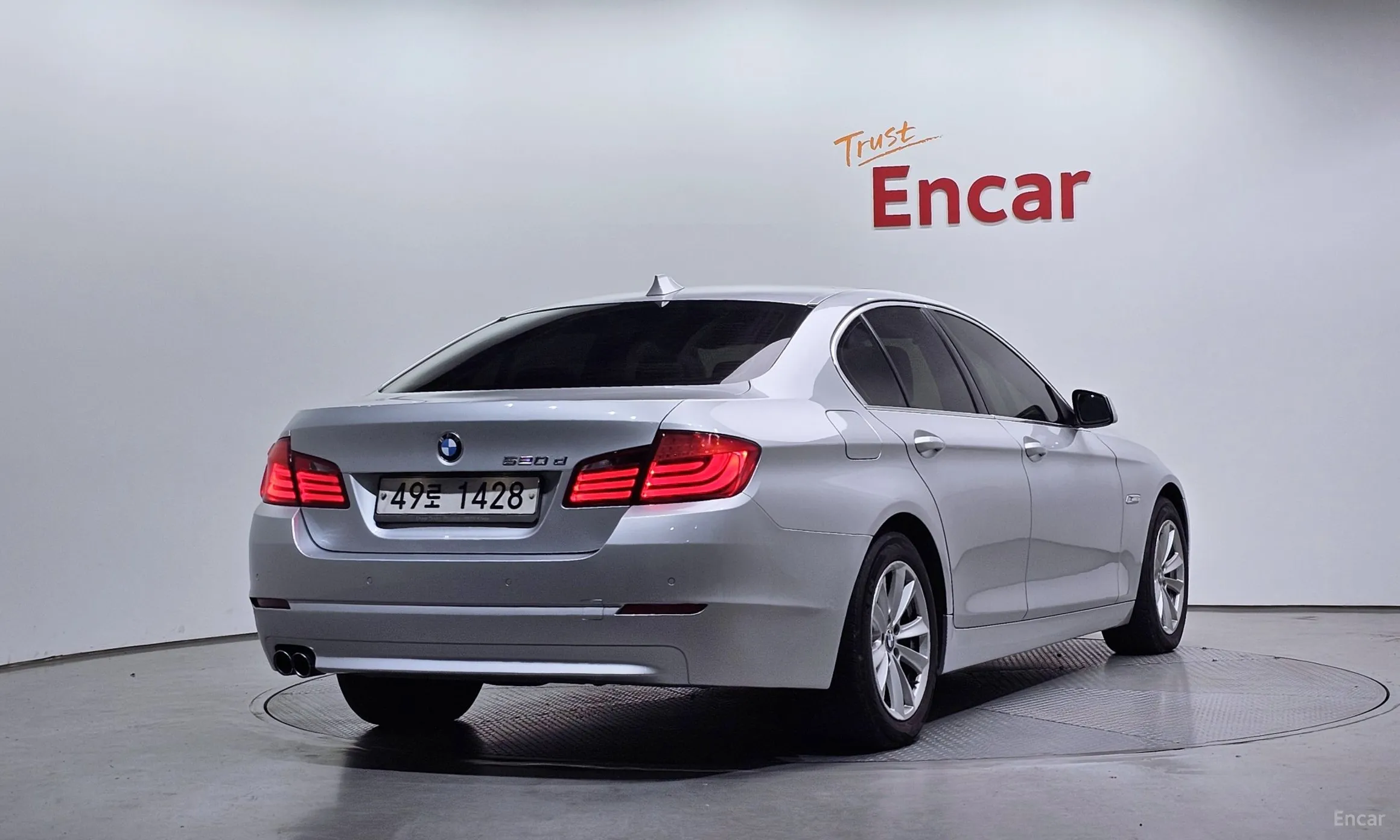 BMW 5 Series (F10) превью 2