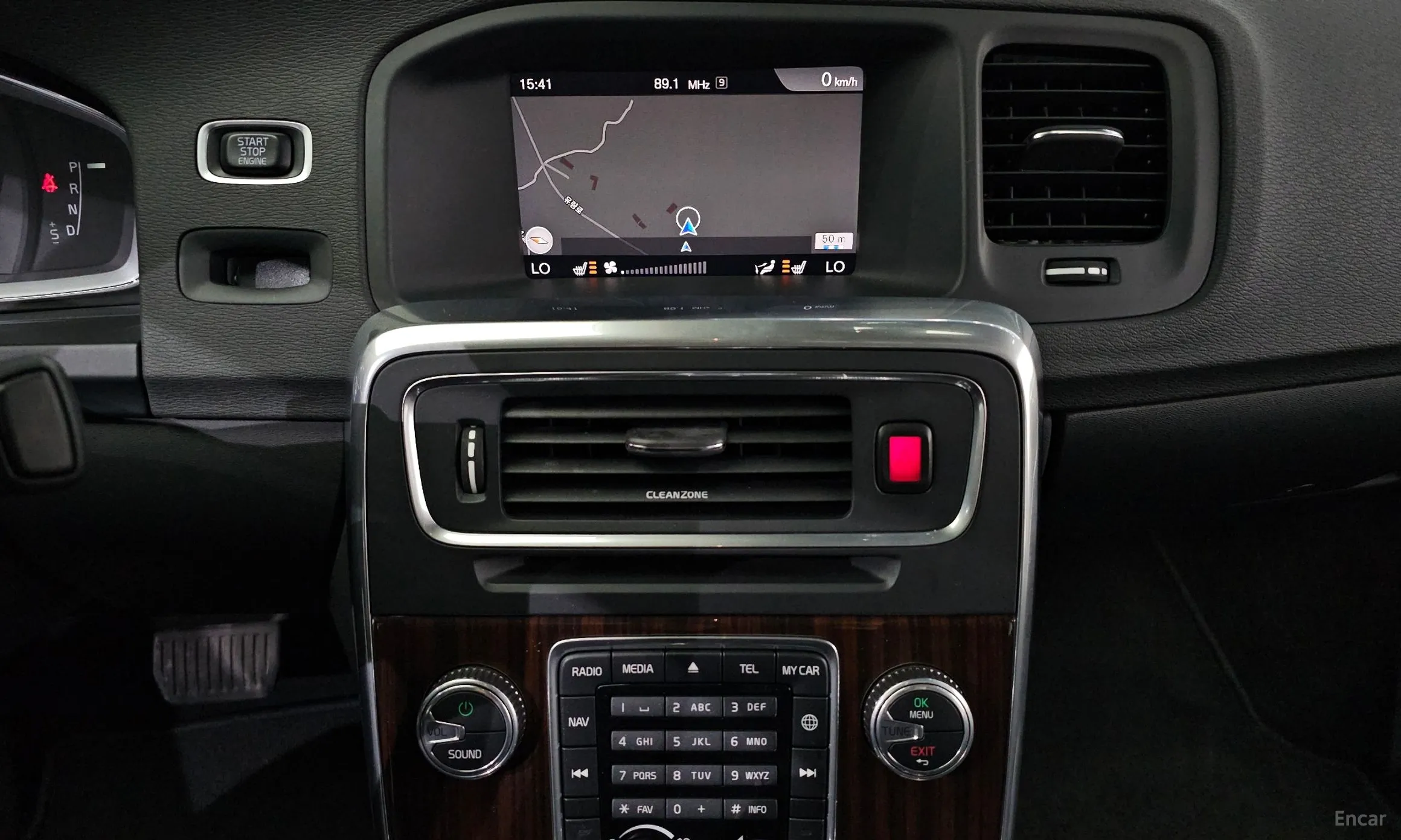 Volvo S60 превью 17