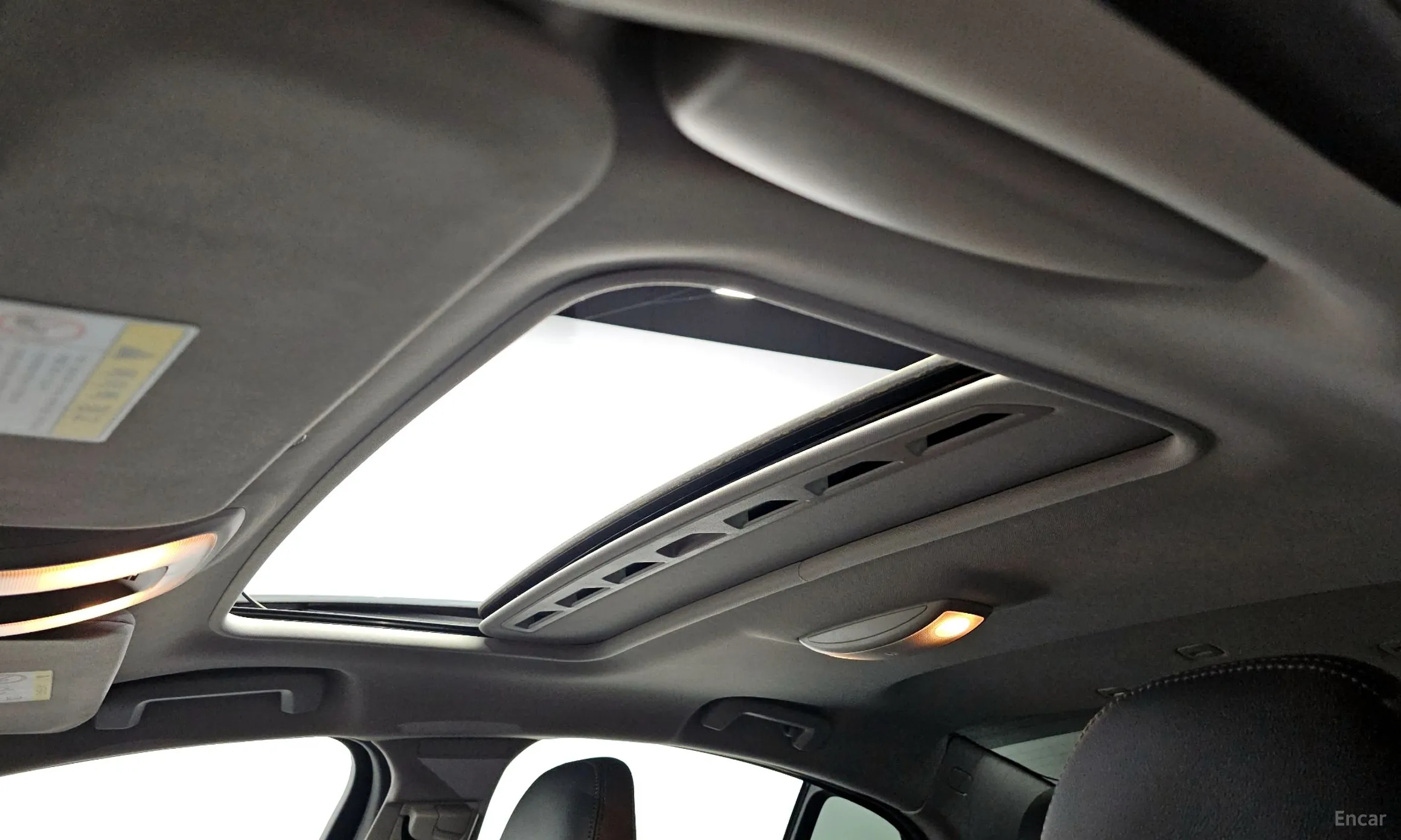 Volvo S60 превью 20