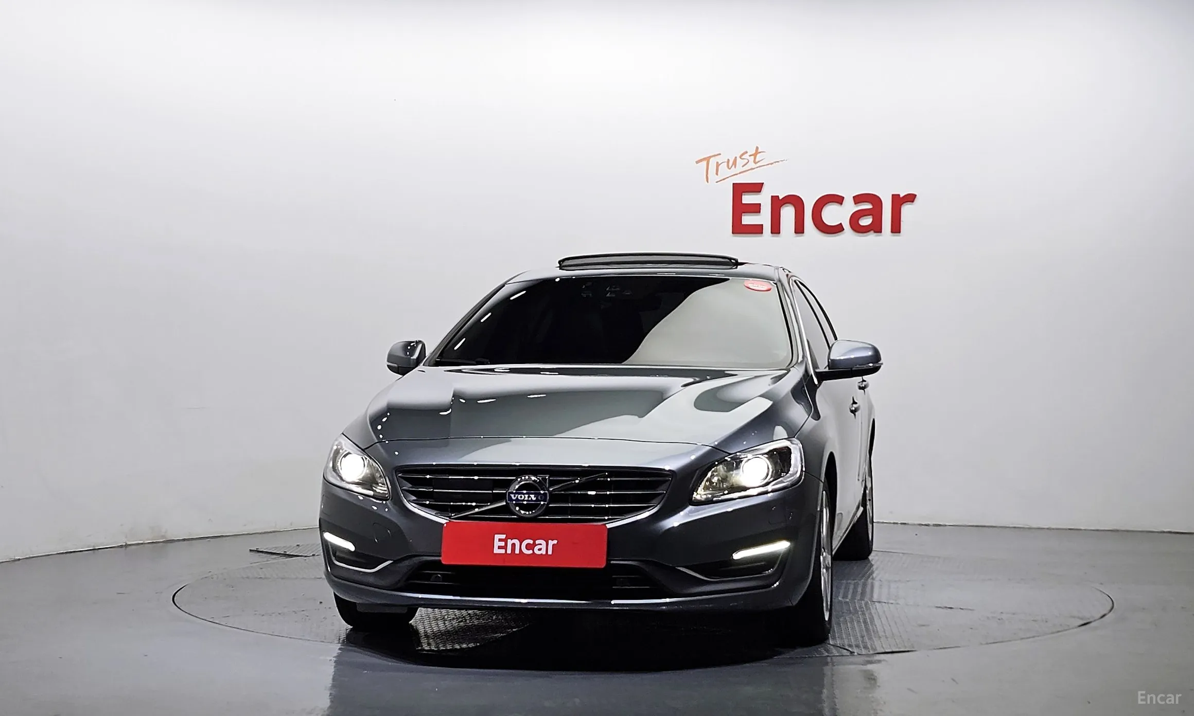 Volvo S60 превью 3