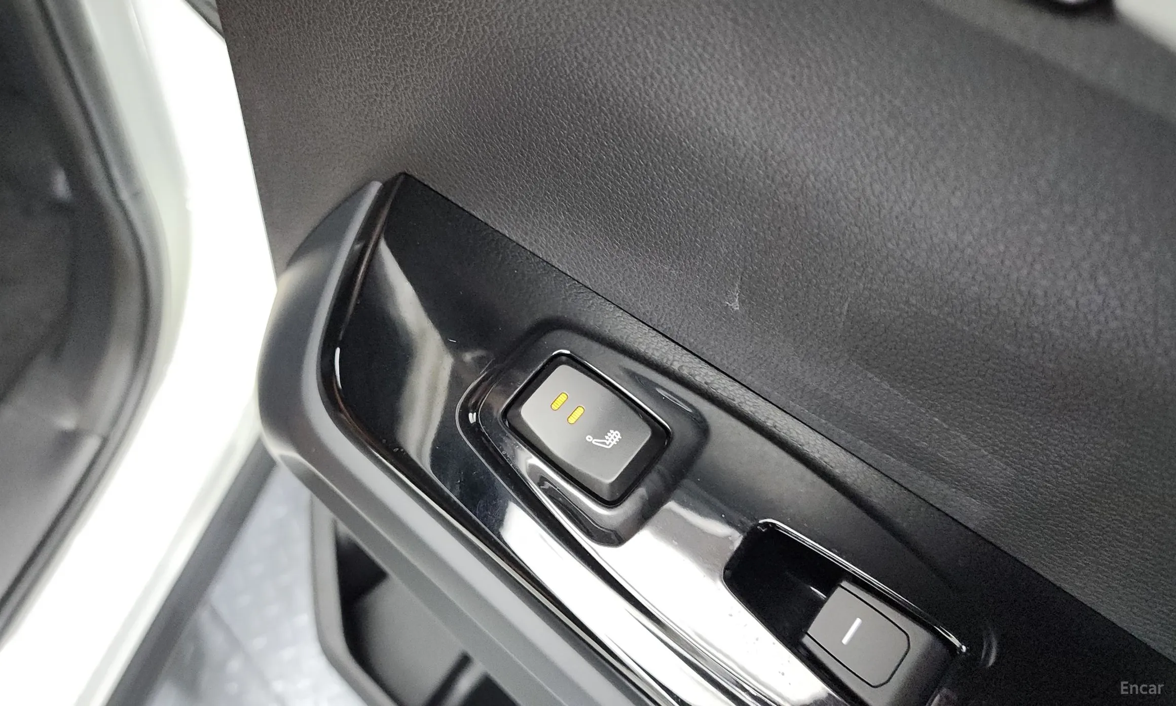 KG Mobility (SsangYong) Torres превью 19