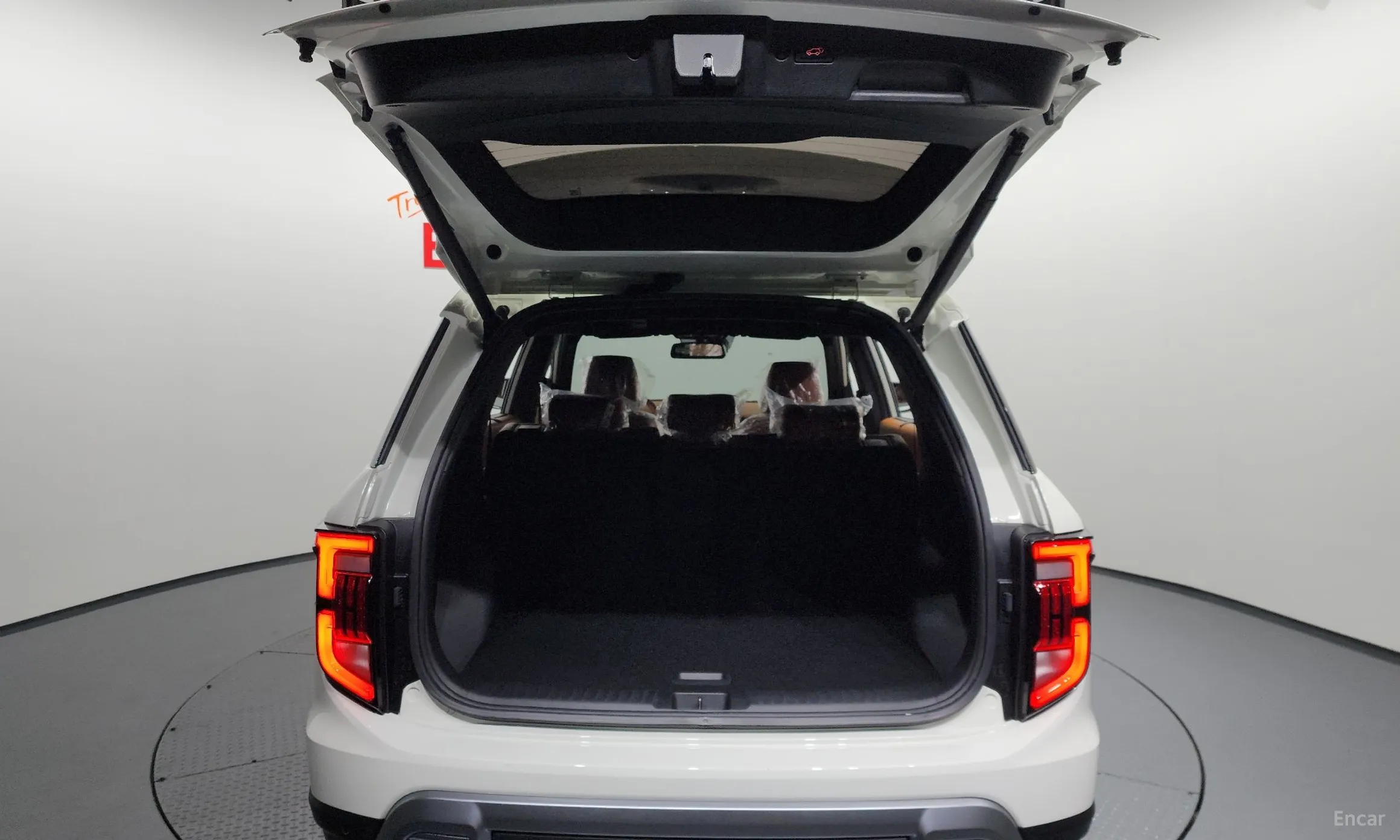 KG Mobility (SsangYong) Torres превью 20