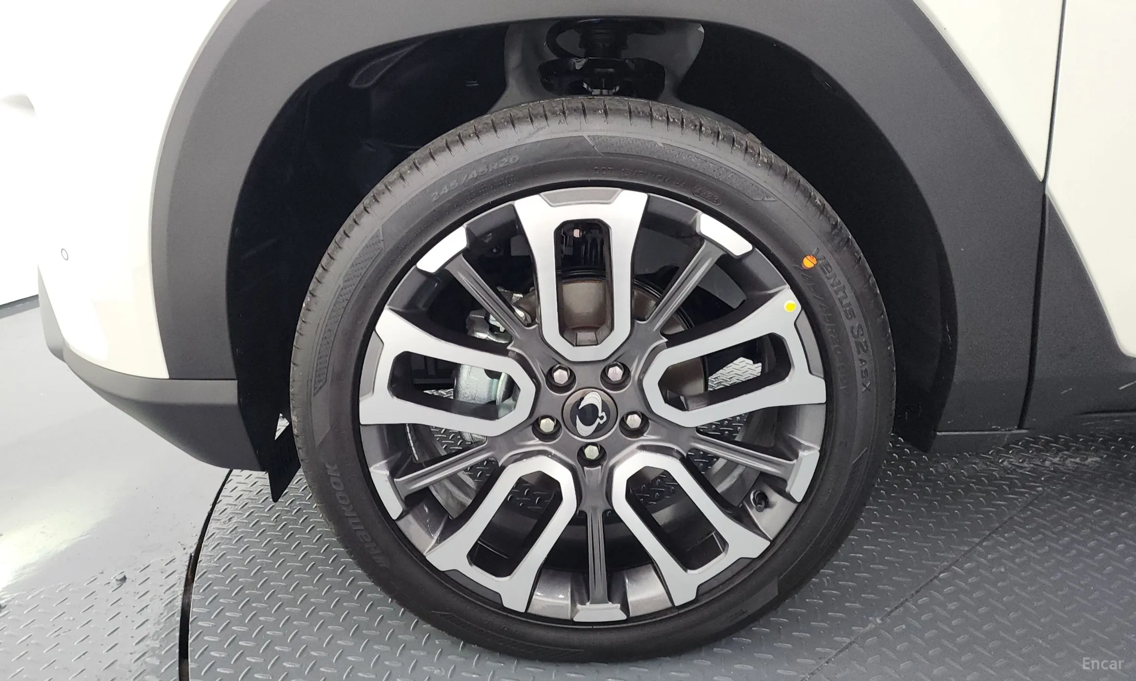KG Mobility (SsangYong) Torres превью 5
