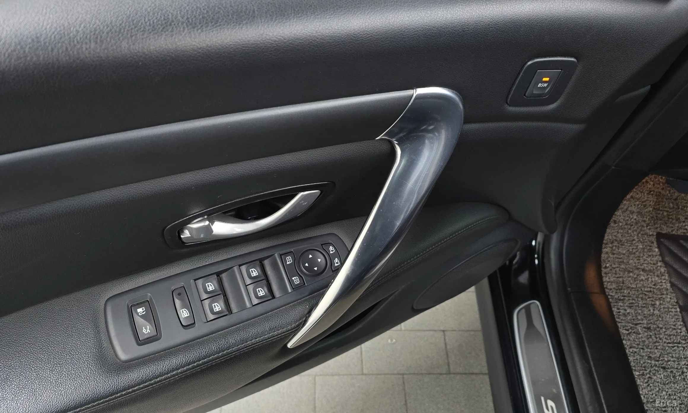 Renault Korea (Samsung) SM7 превью 17