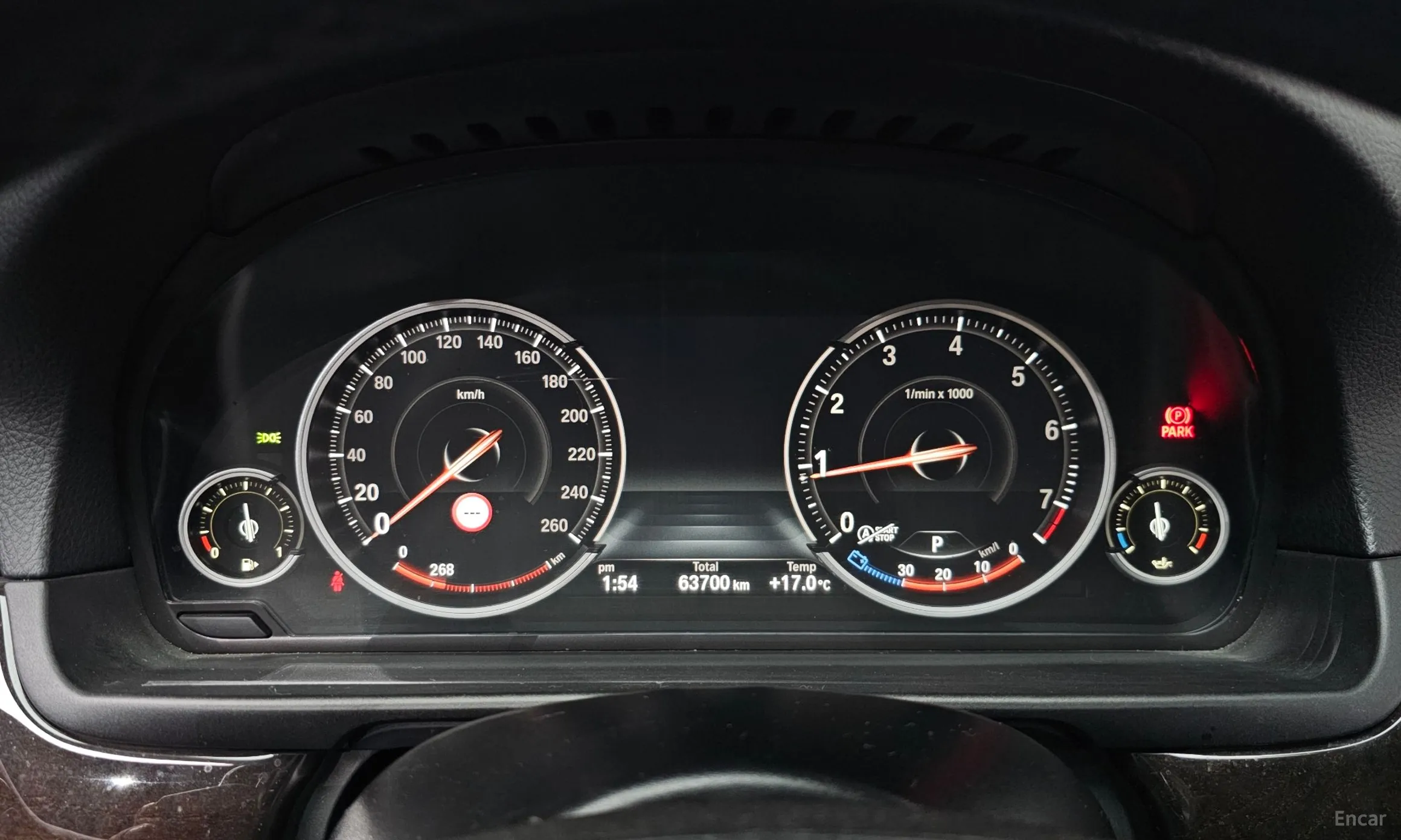 BMW 5 Series (F10) превью 8