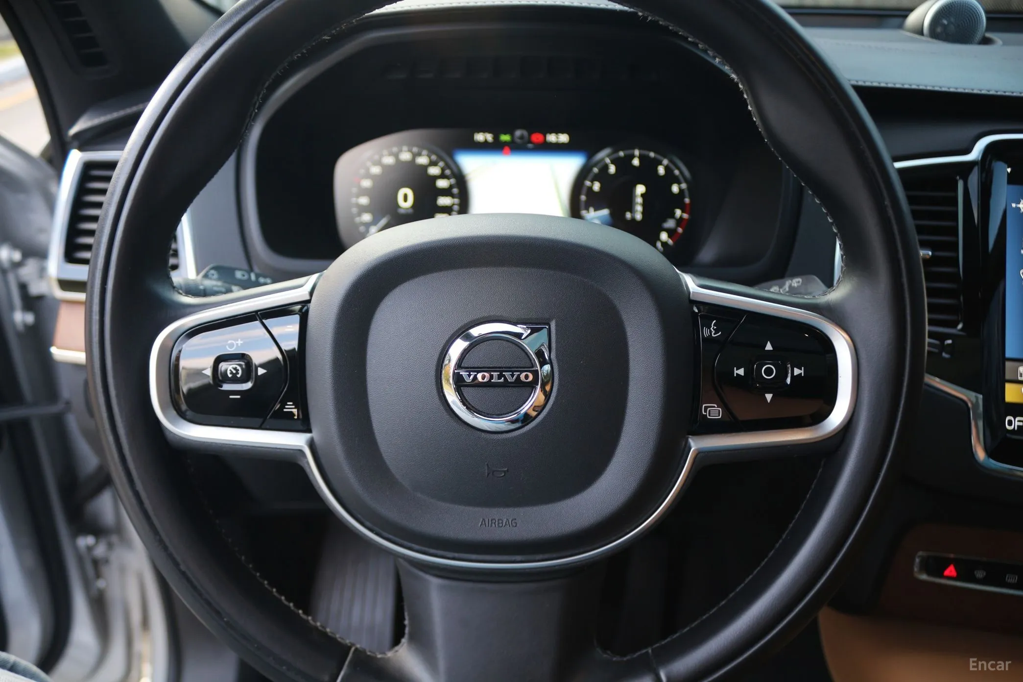 Volvo XC90 Gen 2 превью 9