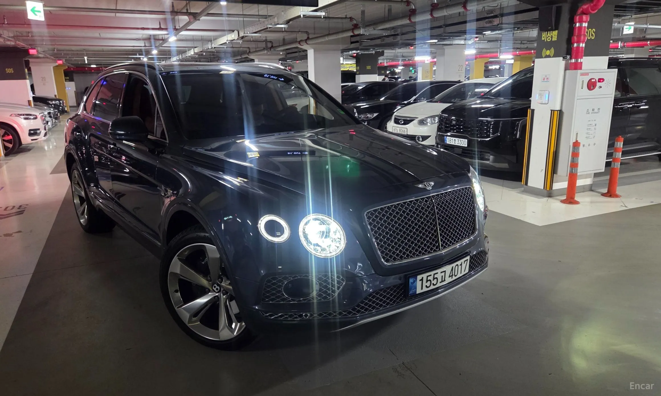 Bentley Bentayga превью 2