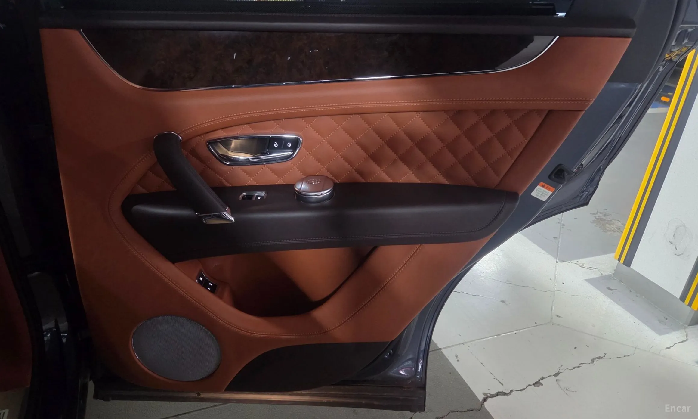Bentley Bentayga превью 20