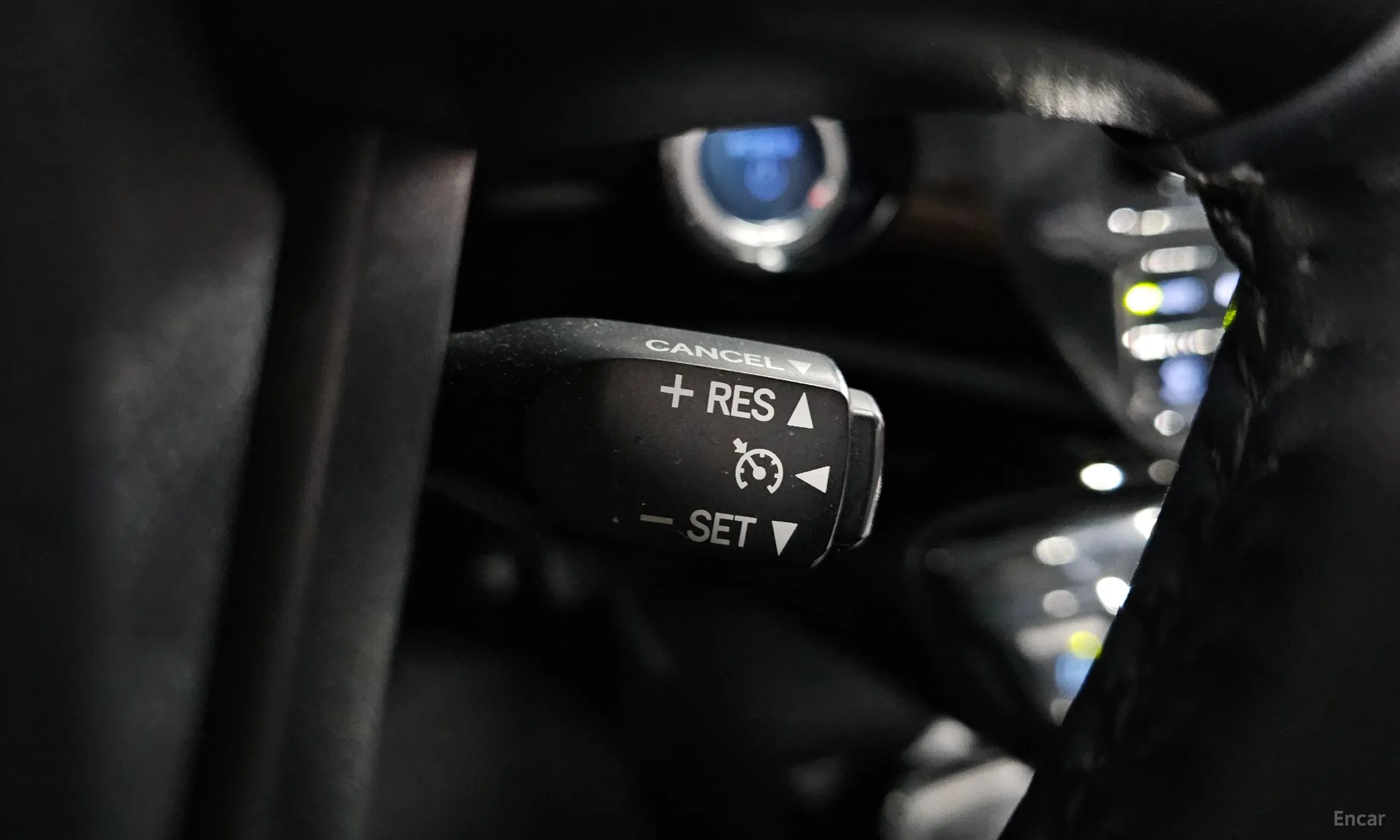 Toyota Prius 4th Generation превью 19