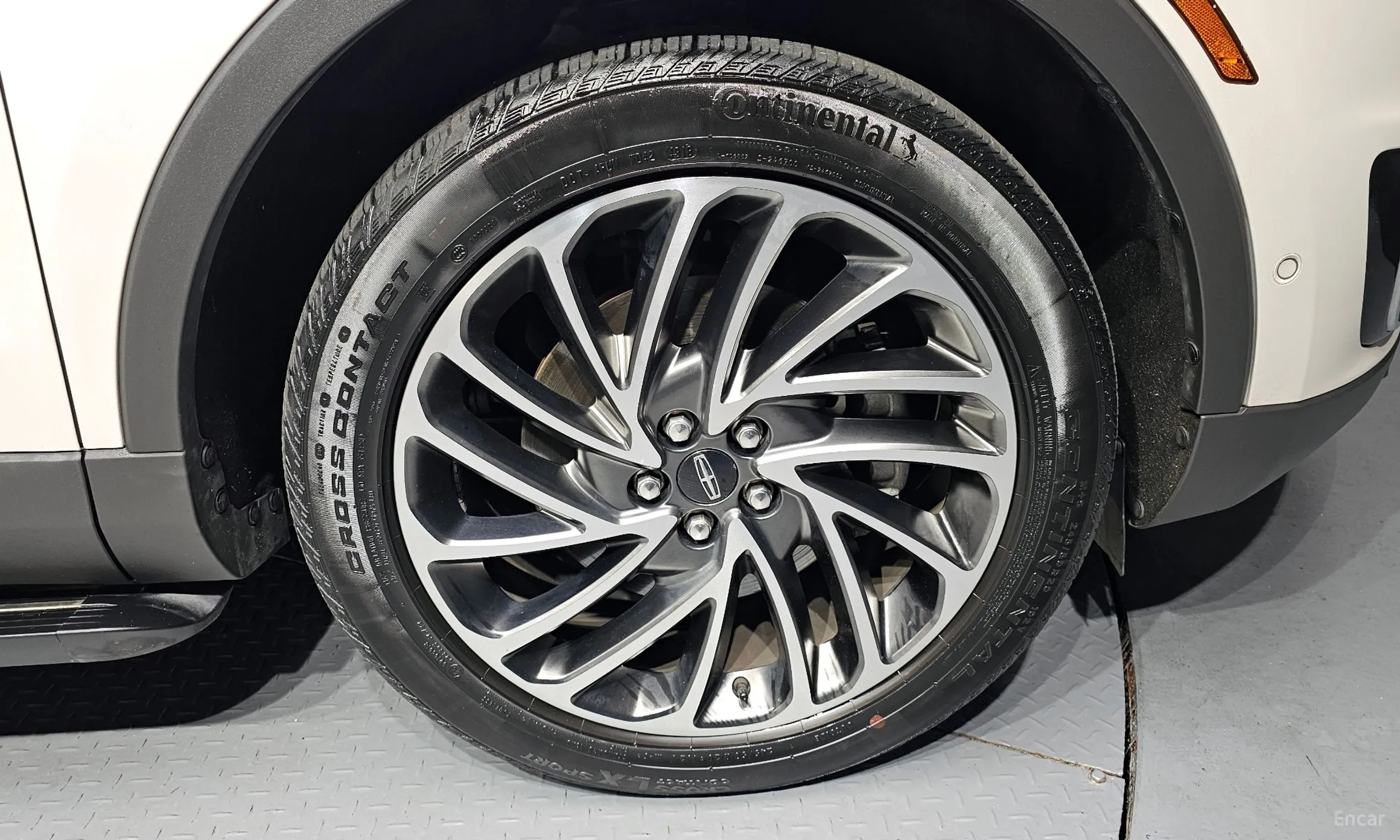 Lincoln Nautilus Gen 1 превью 5