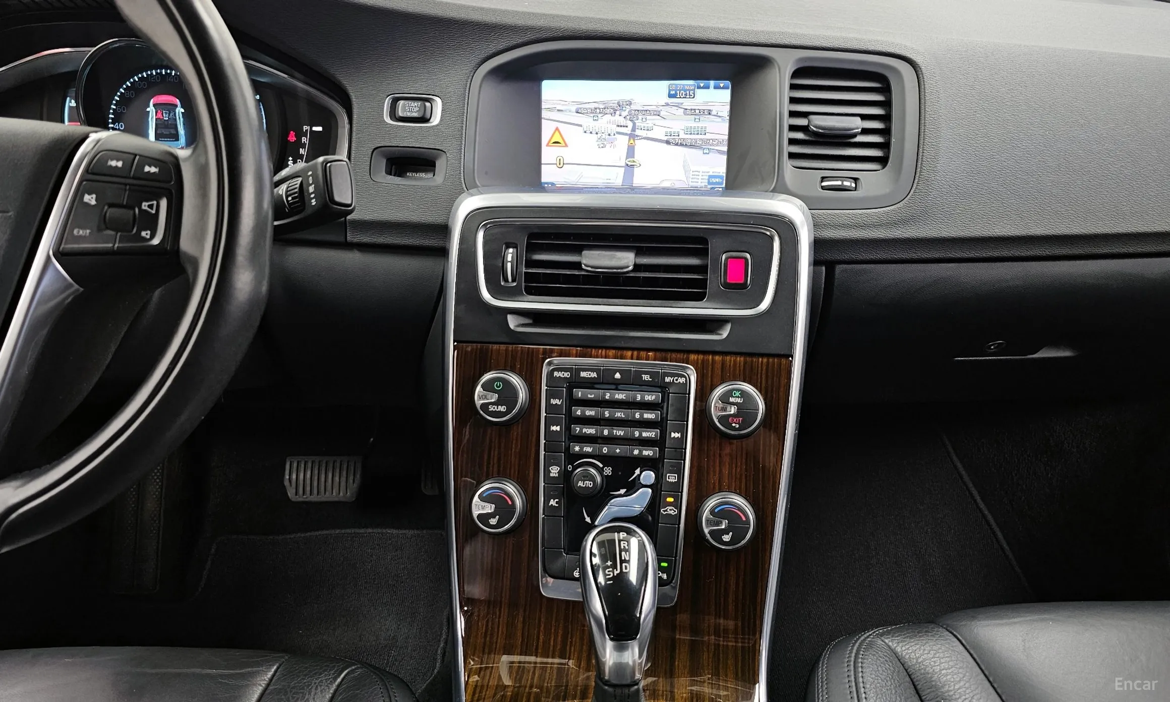 Volvo S60 превью 14