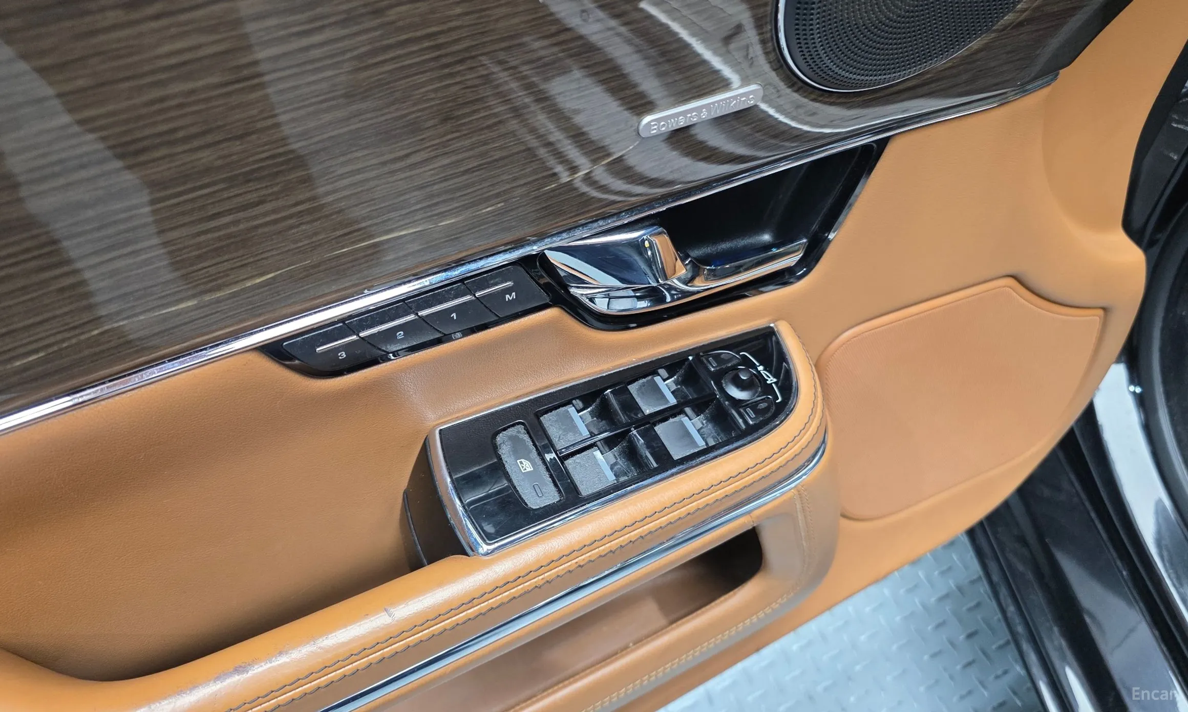 Jaguar All New XJ превью 14