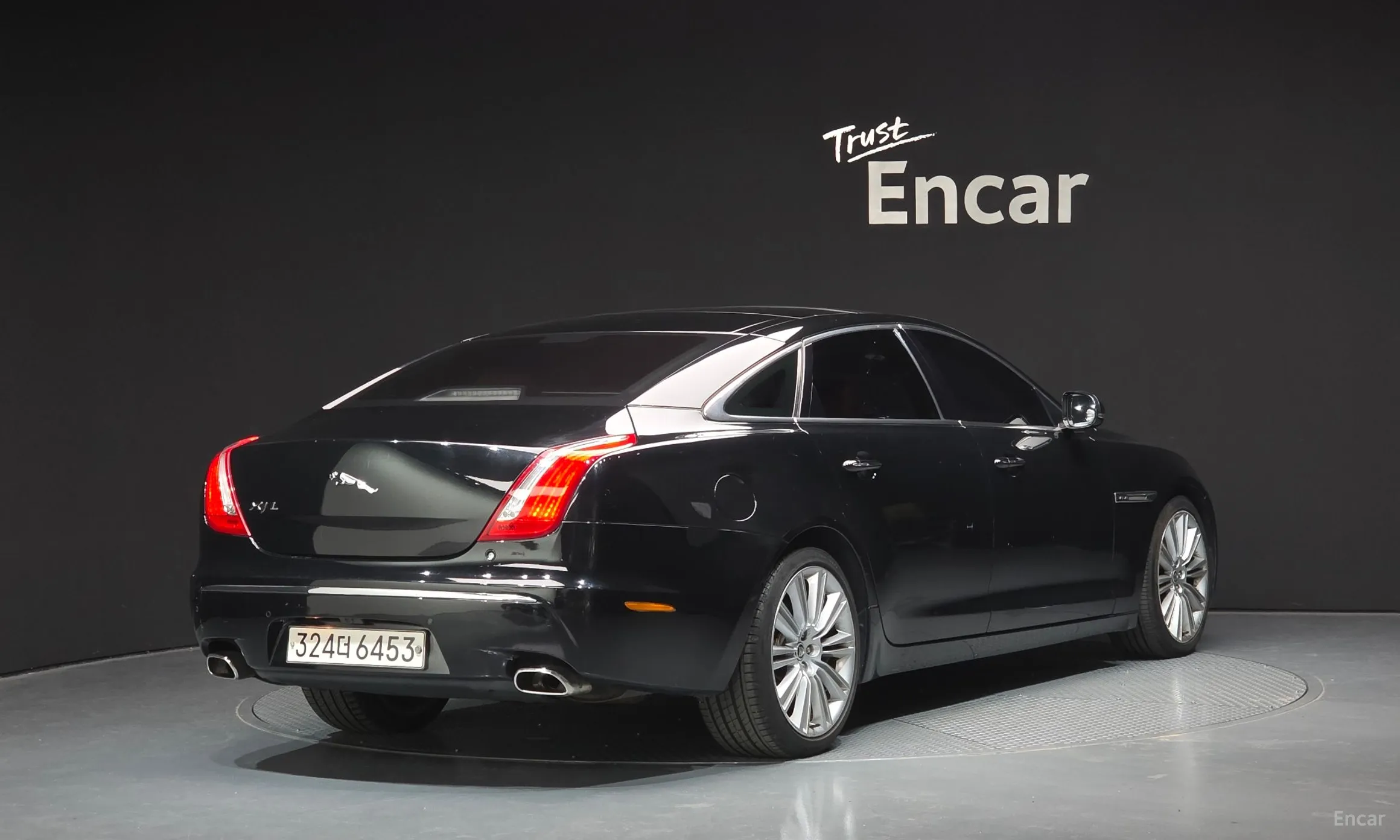 Jaguar All New XJ превью 2