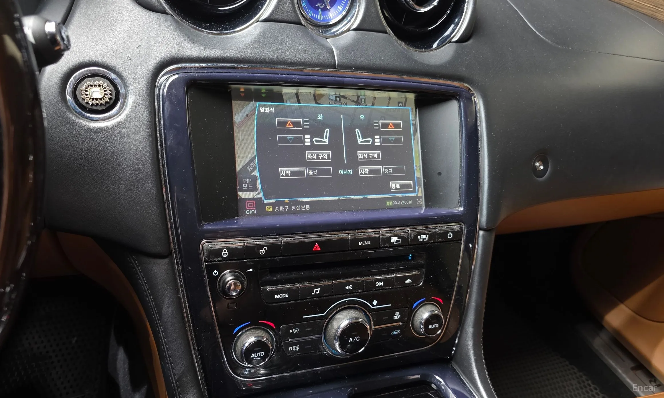 Jaguar All New XJ превью 16
