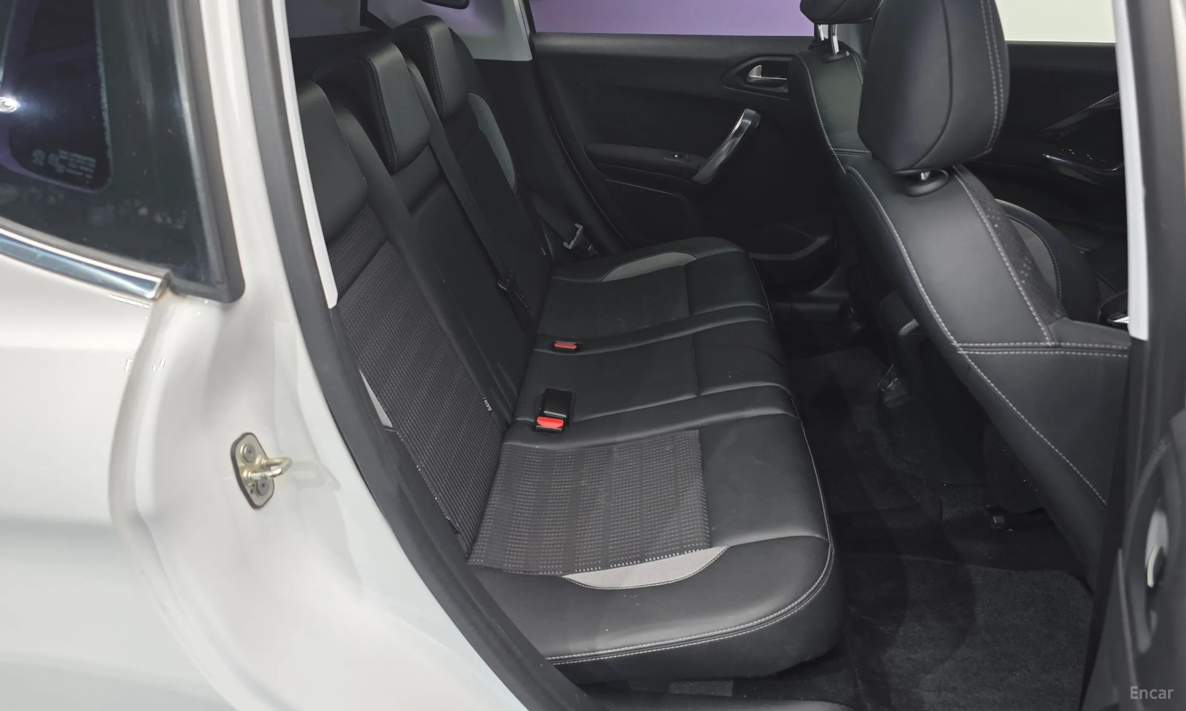 Peugeot 2008. превью 12