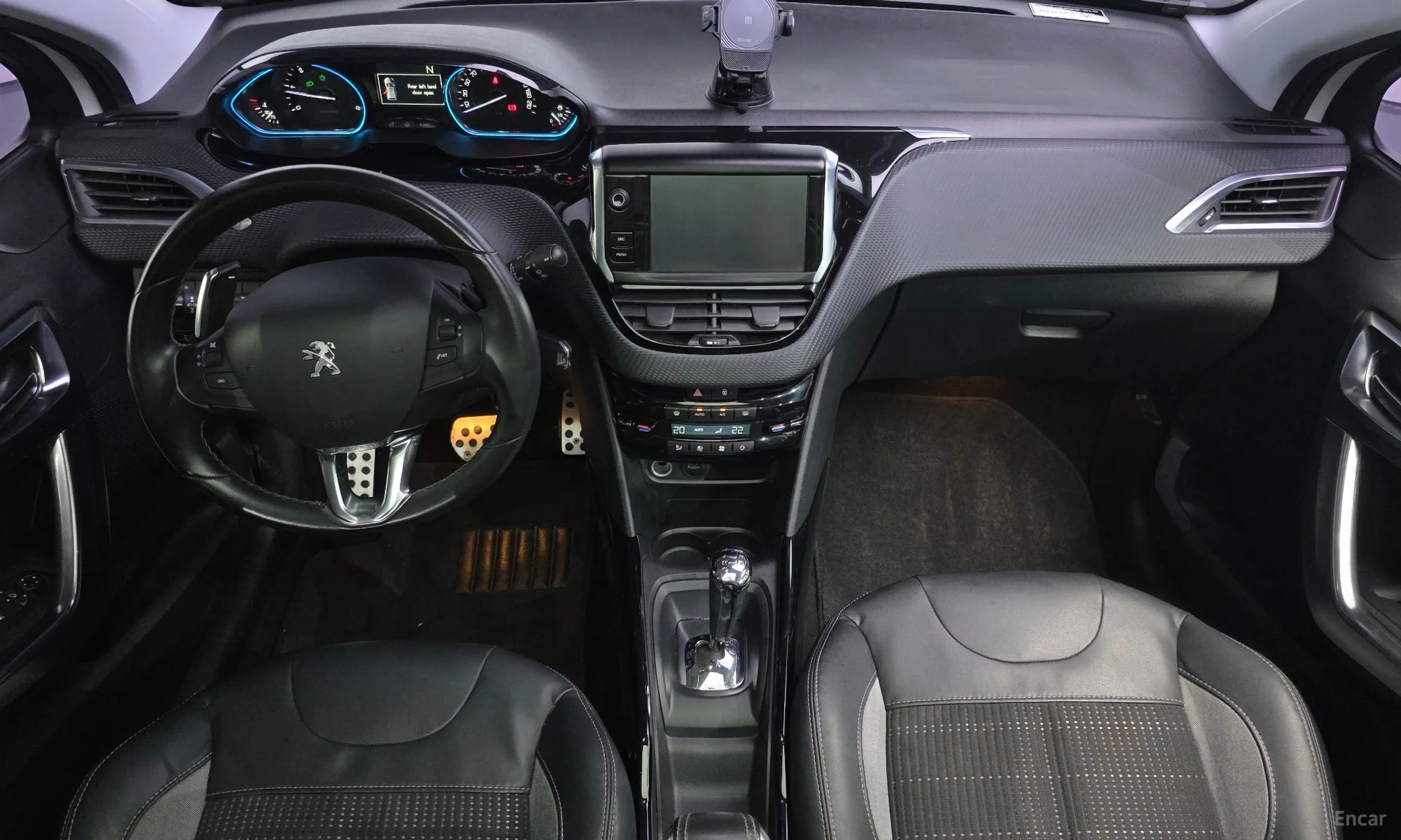 Peugeot 2008. превью 7