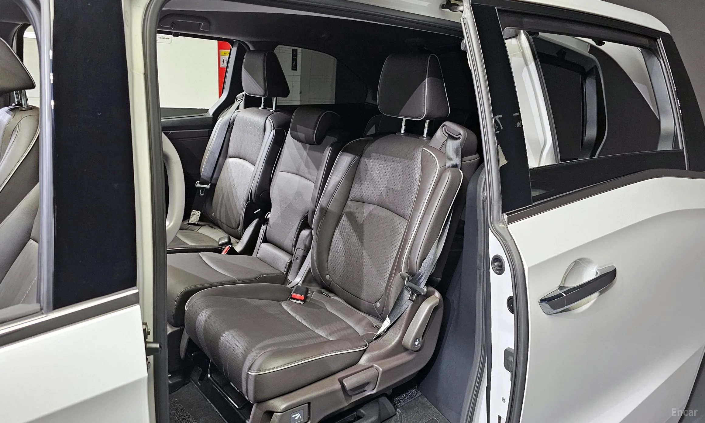 Honda Odyssey превью 11