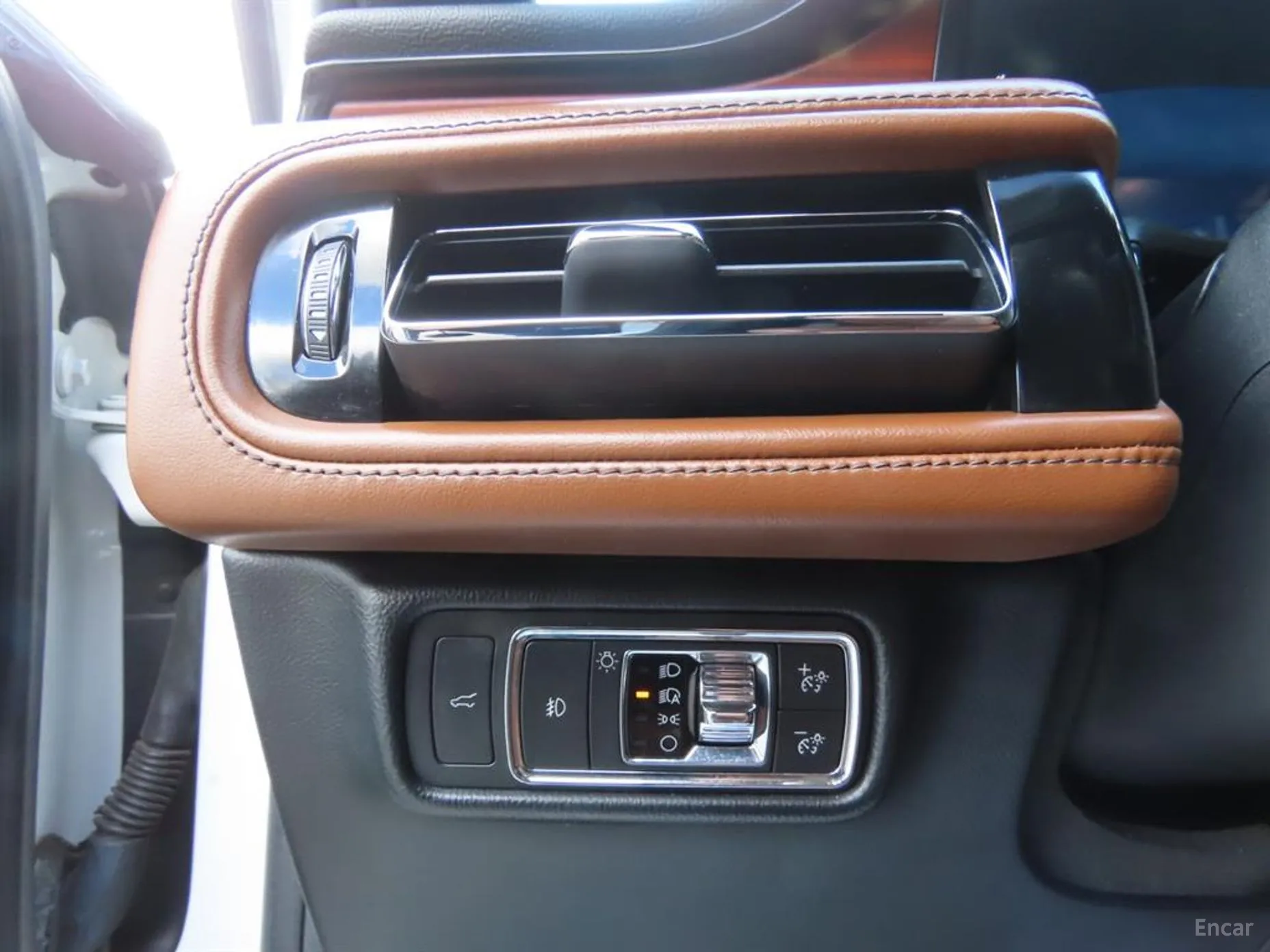 Lincoln Aviator 2nd Generation превью 13