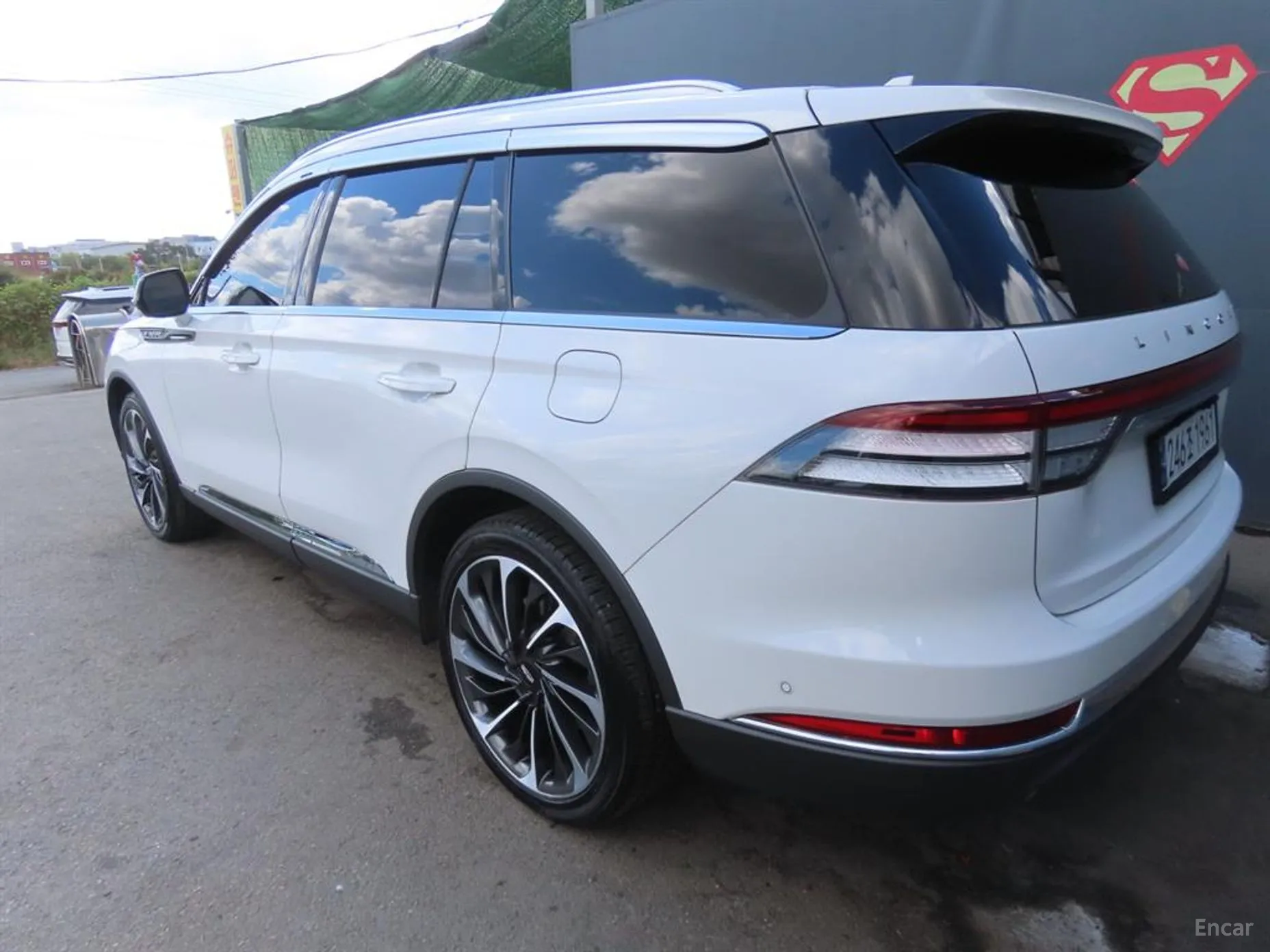 Lincoln Aviator 2nd Generation превью 3