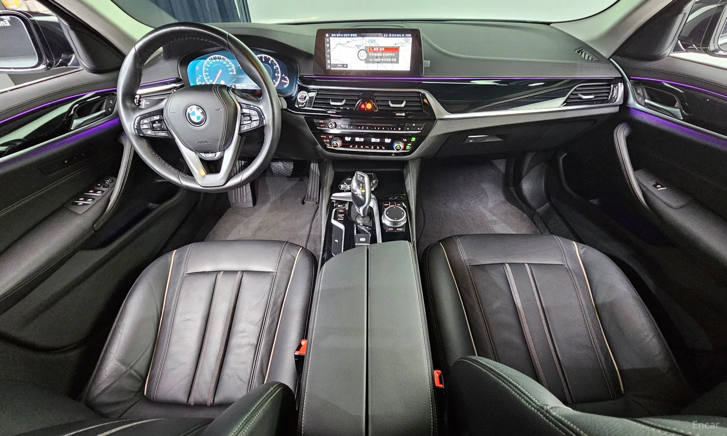 BMW 5 Series (G30) превью 7