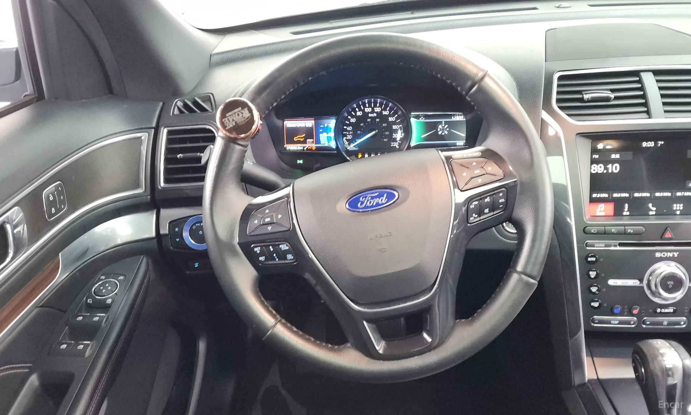 Ford Explorer превью 13