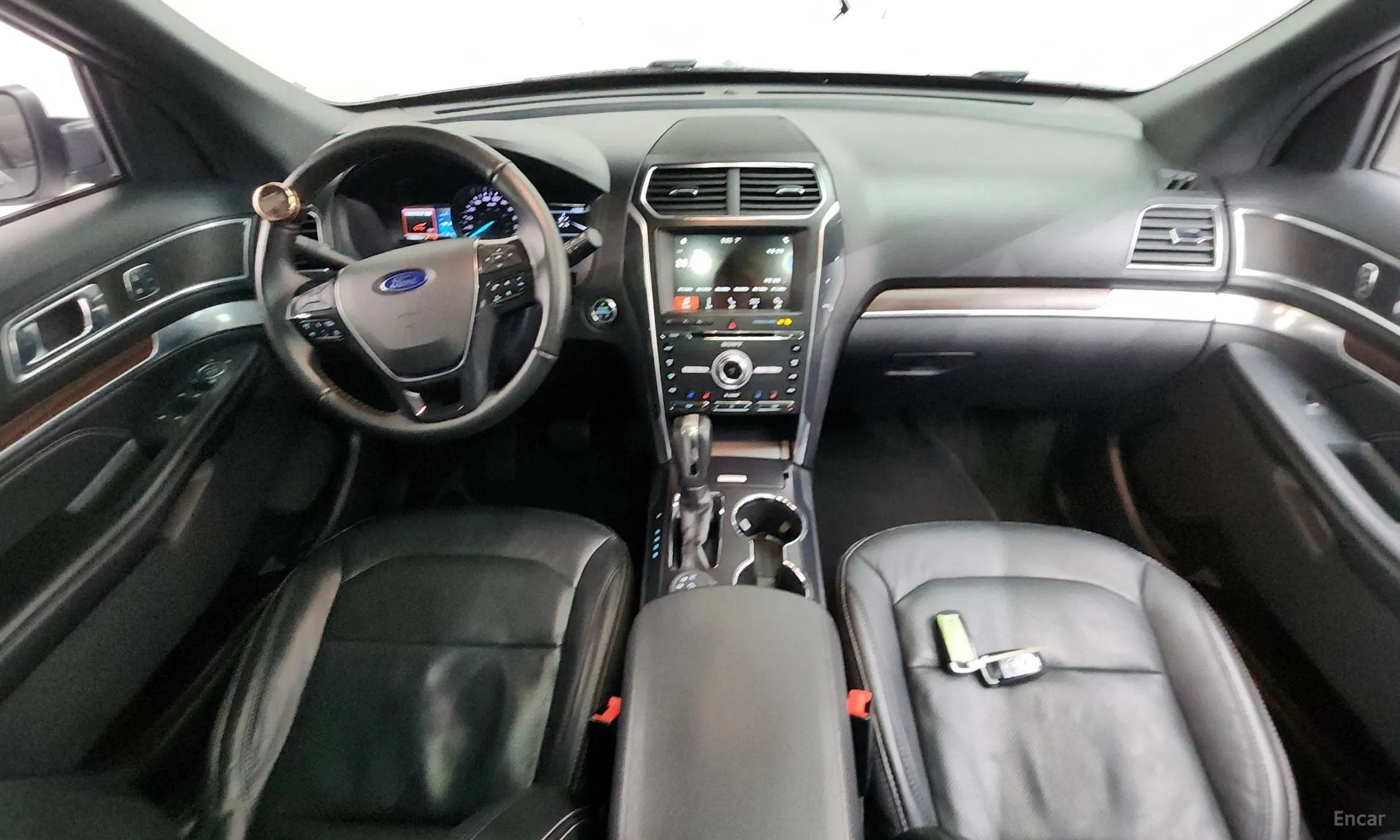 Ford Explorer превью 7