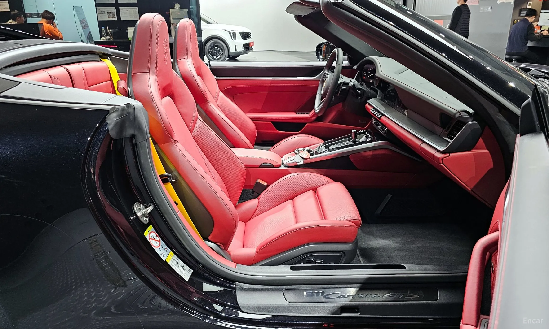Porsche 911 (992) превью 10