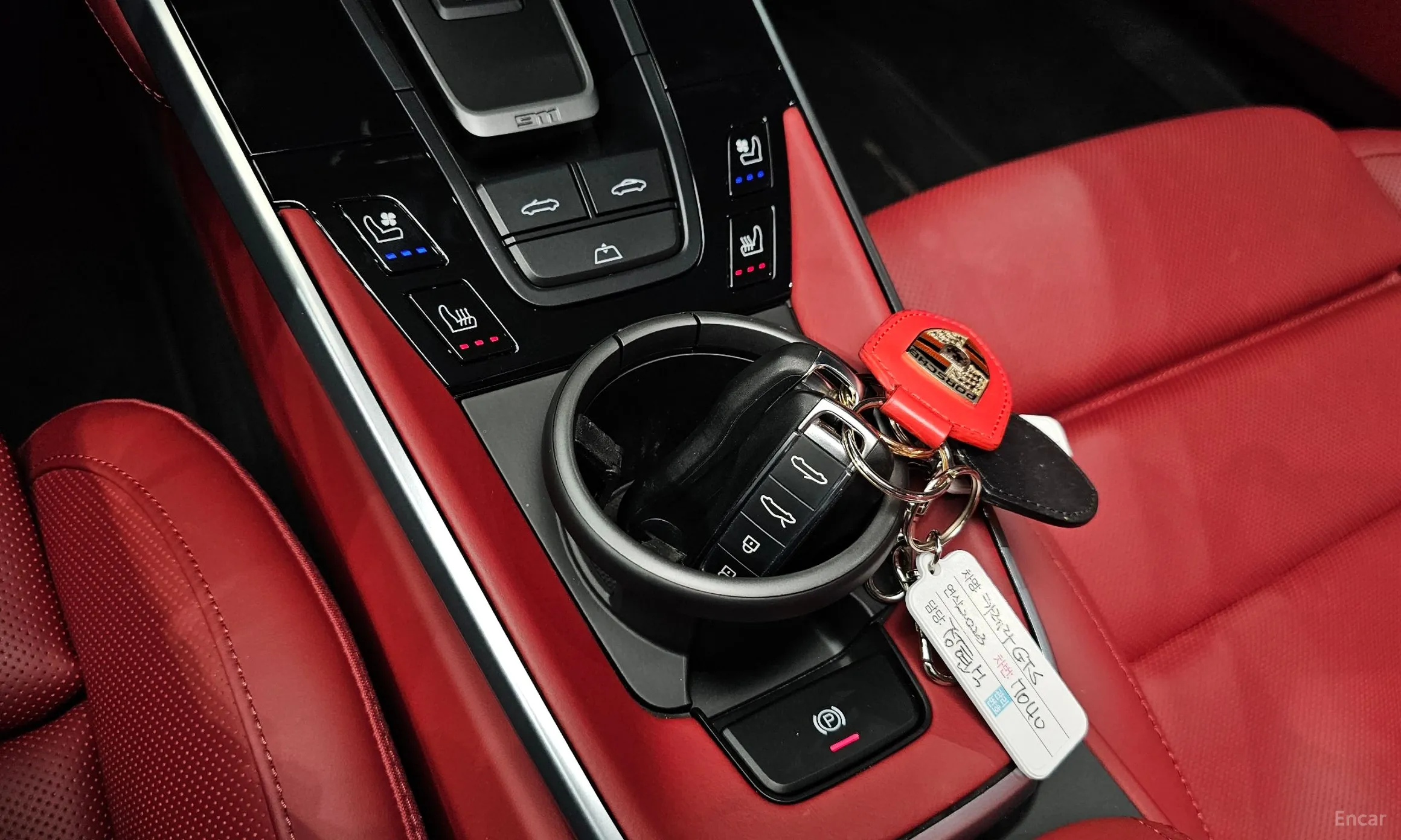 Porsche 911 (992) превью 18