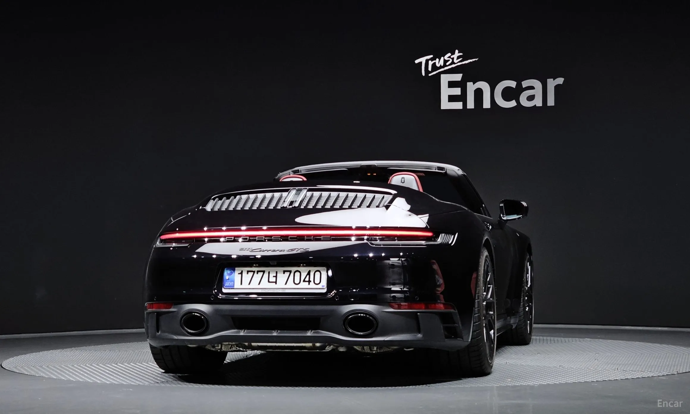 Porsche 911 (992) превью 4
