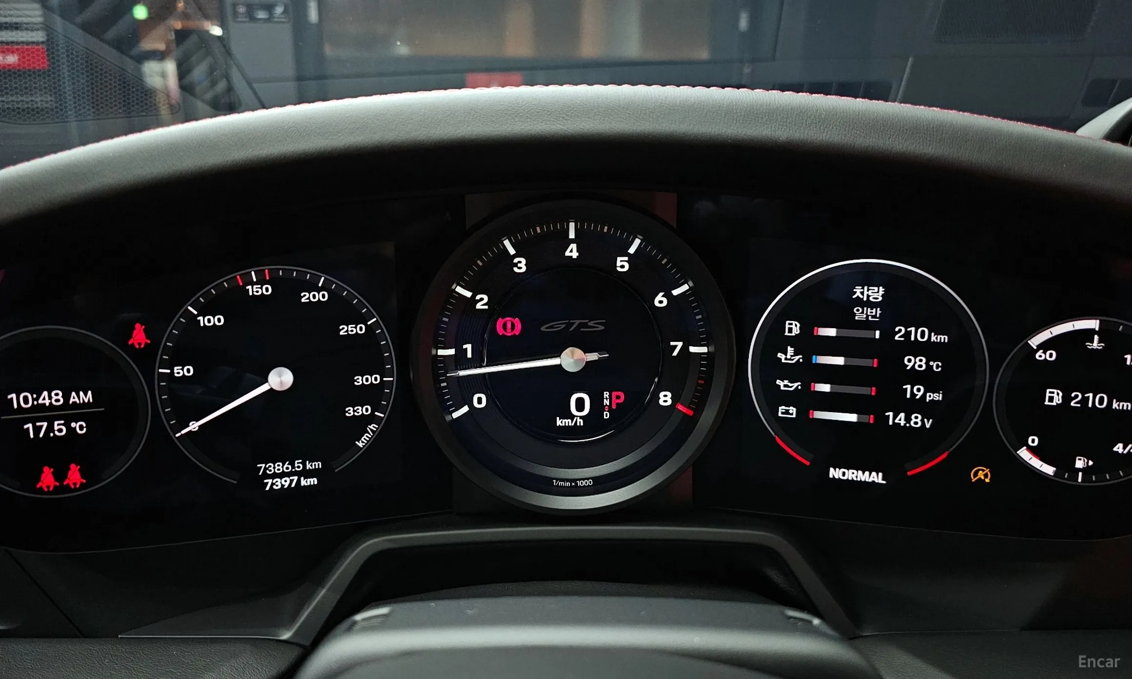 Porsche 911 (992) превью 8