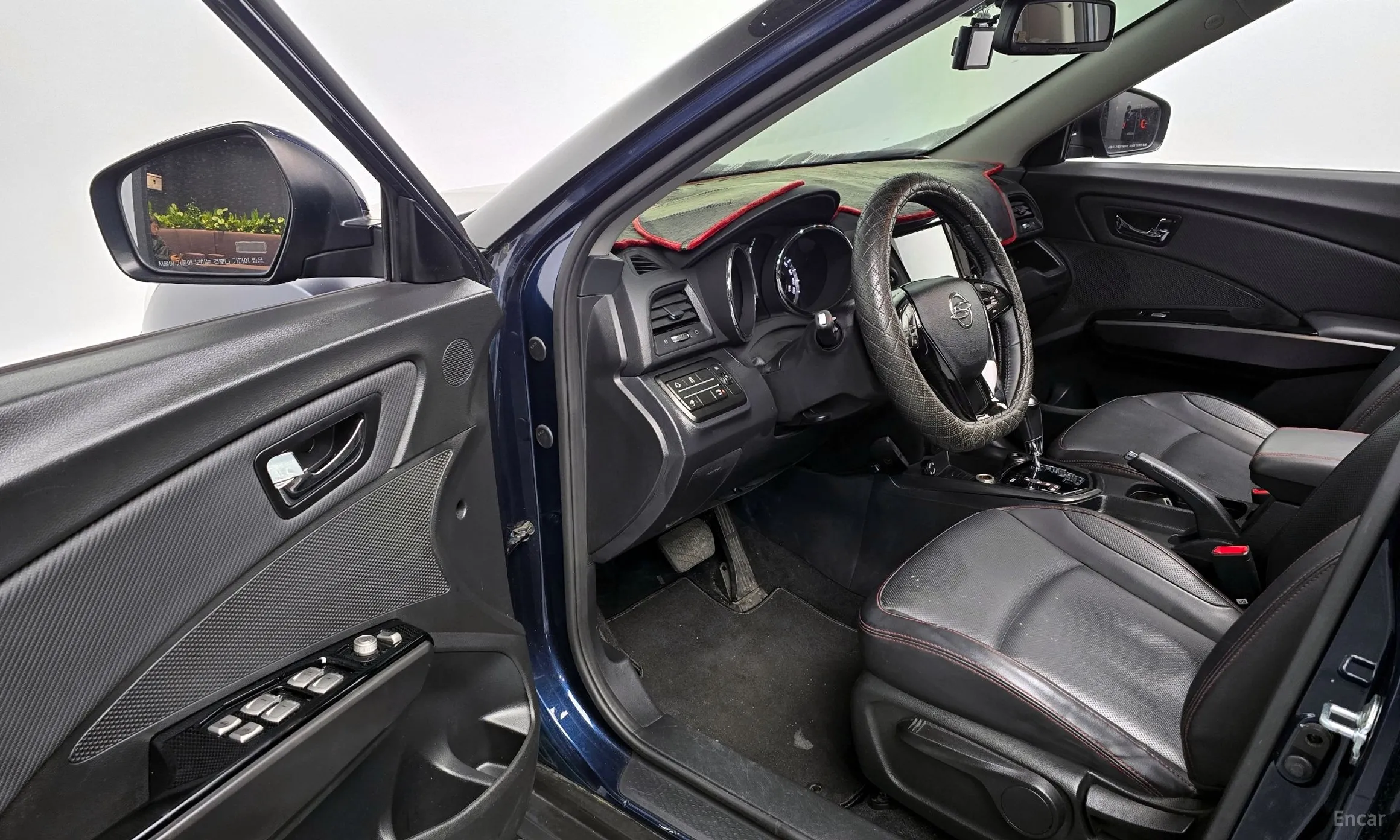 KG Mobility (SsangYong) Tivoli Air превью 11