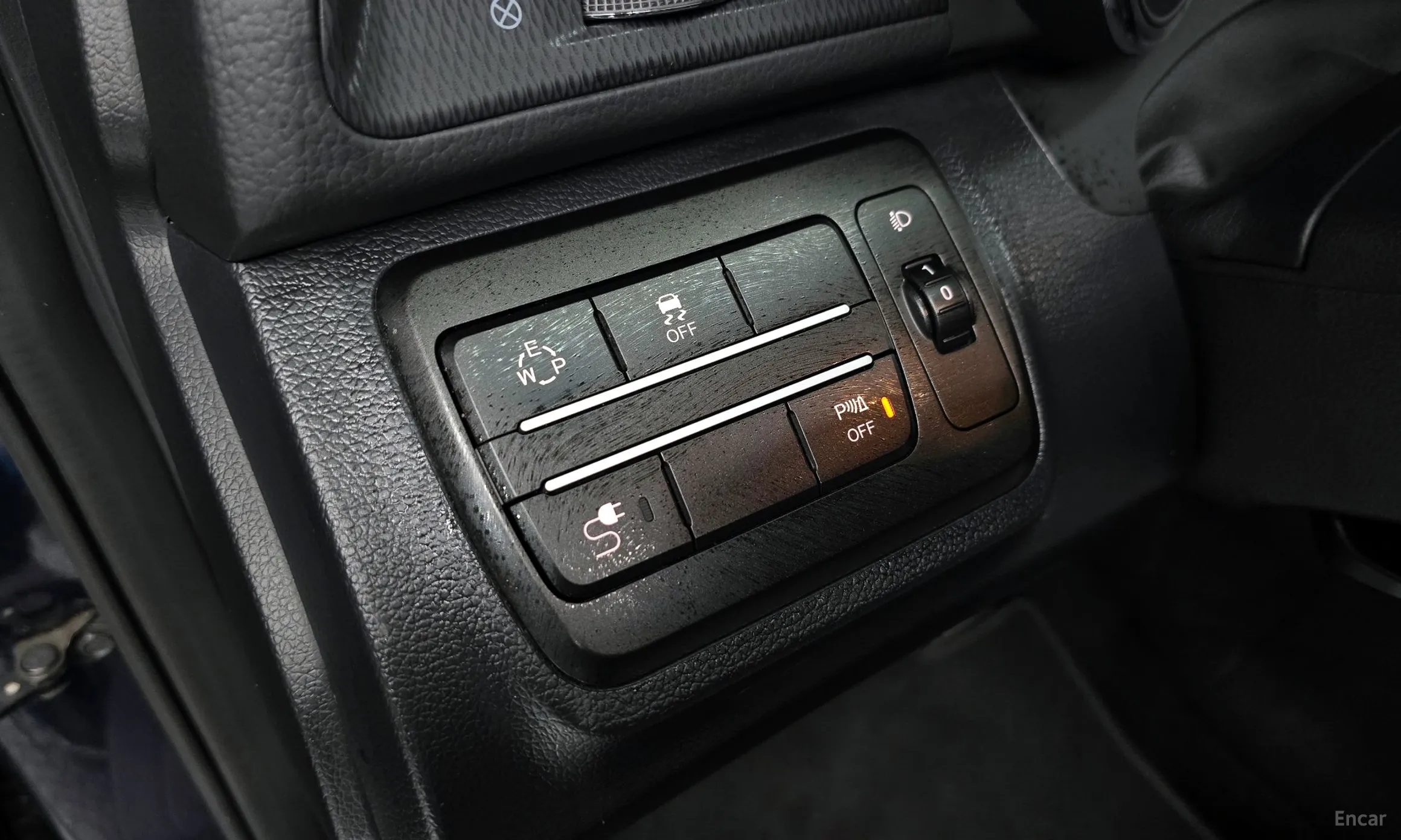 KG Mobility (SsangYong) Tivoli Air превью 14