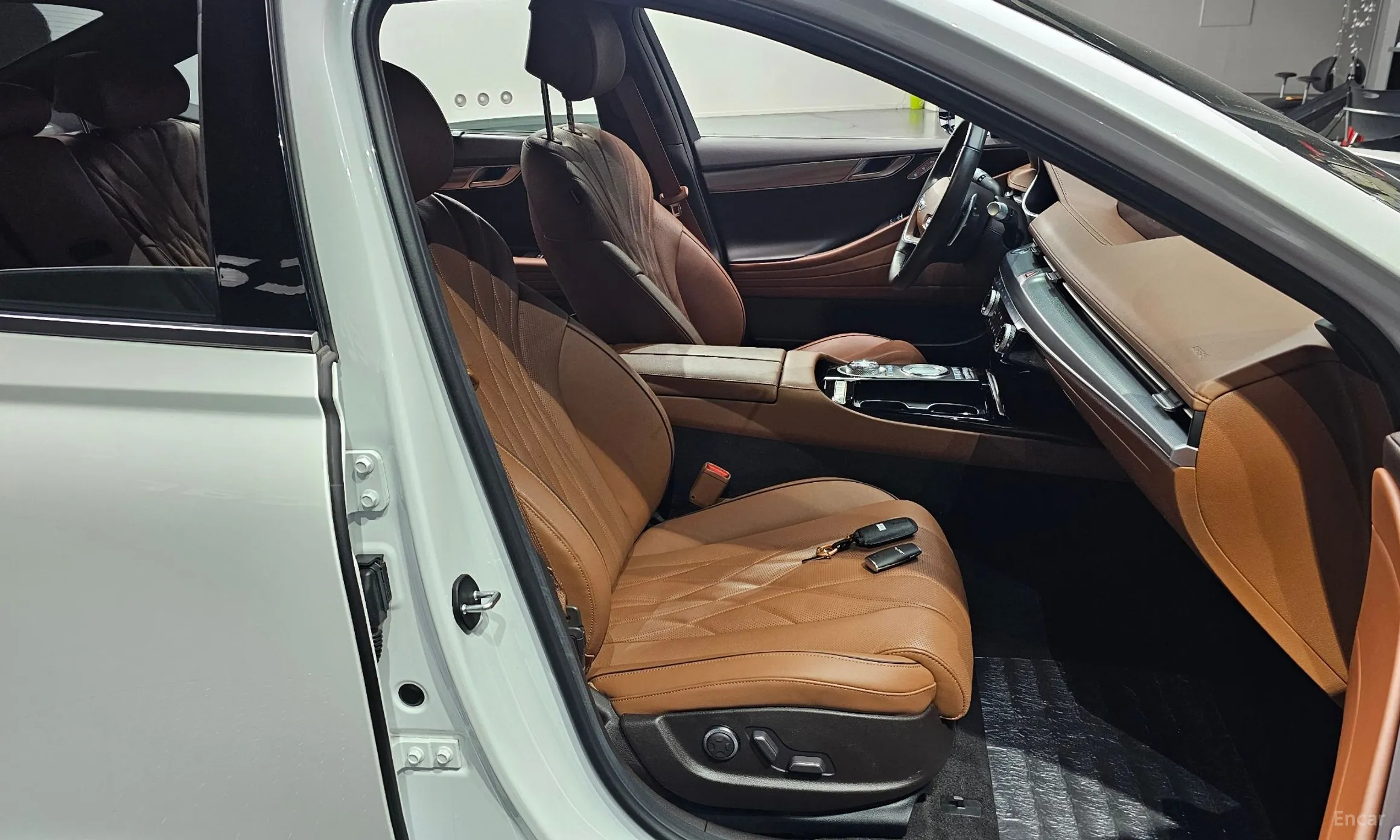 Genesis G80 (RG3) превью 10