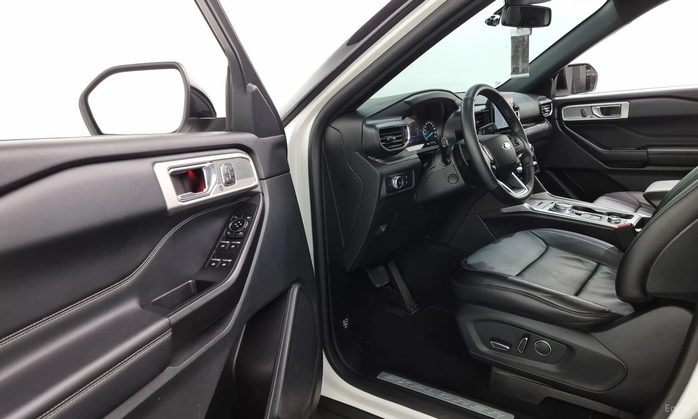 Ford Explorer 6th Generation превью 10
