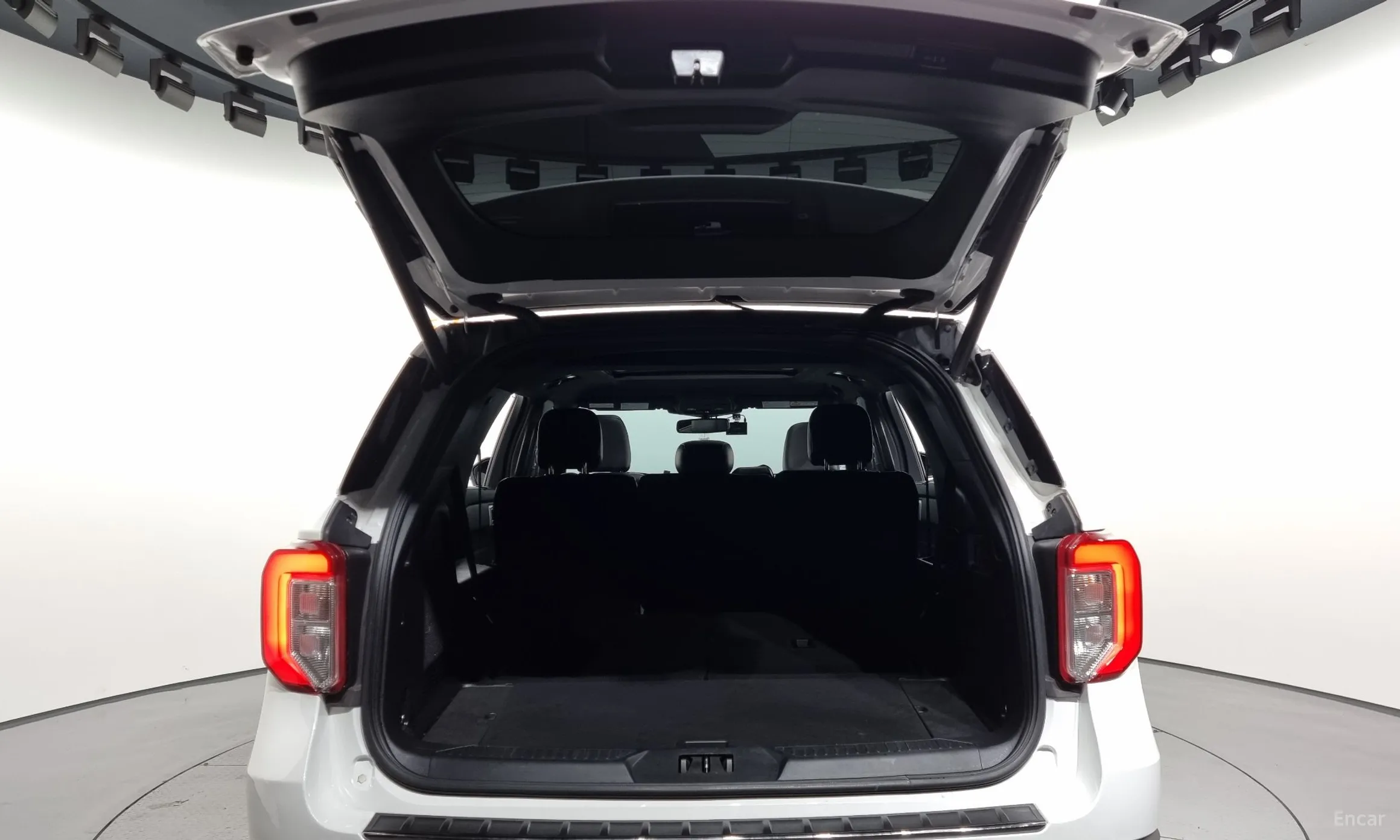Ford Explorer 6th Generation превью 20