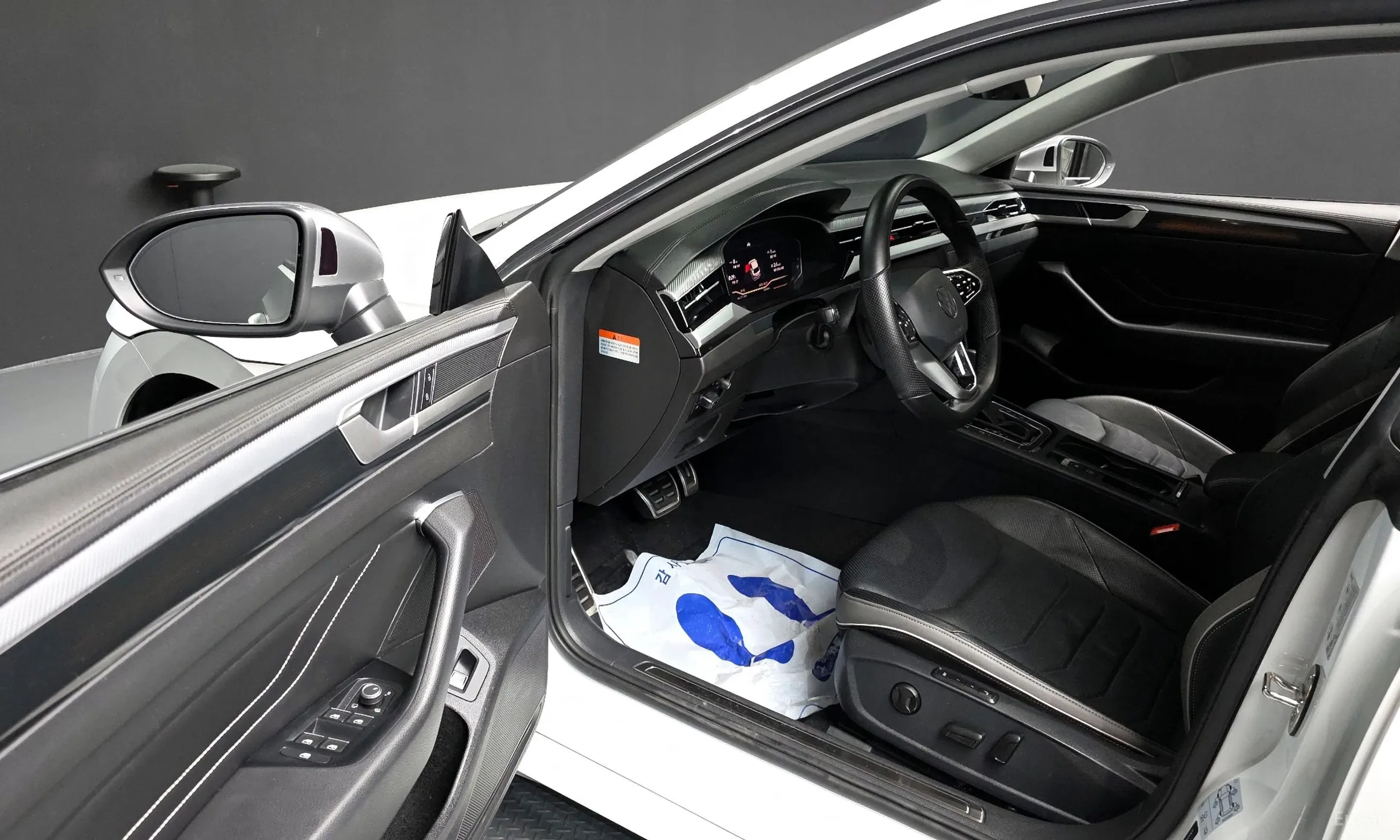 Volkswagen Ateon превью 10