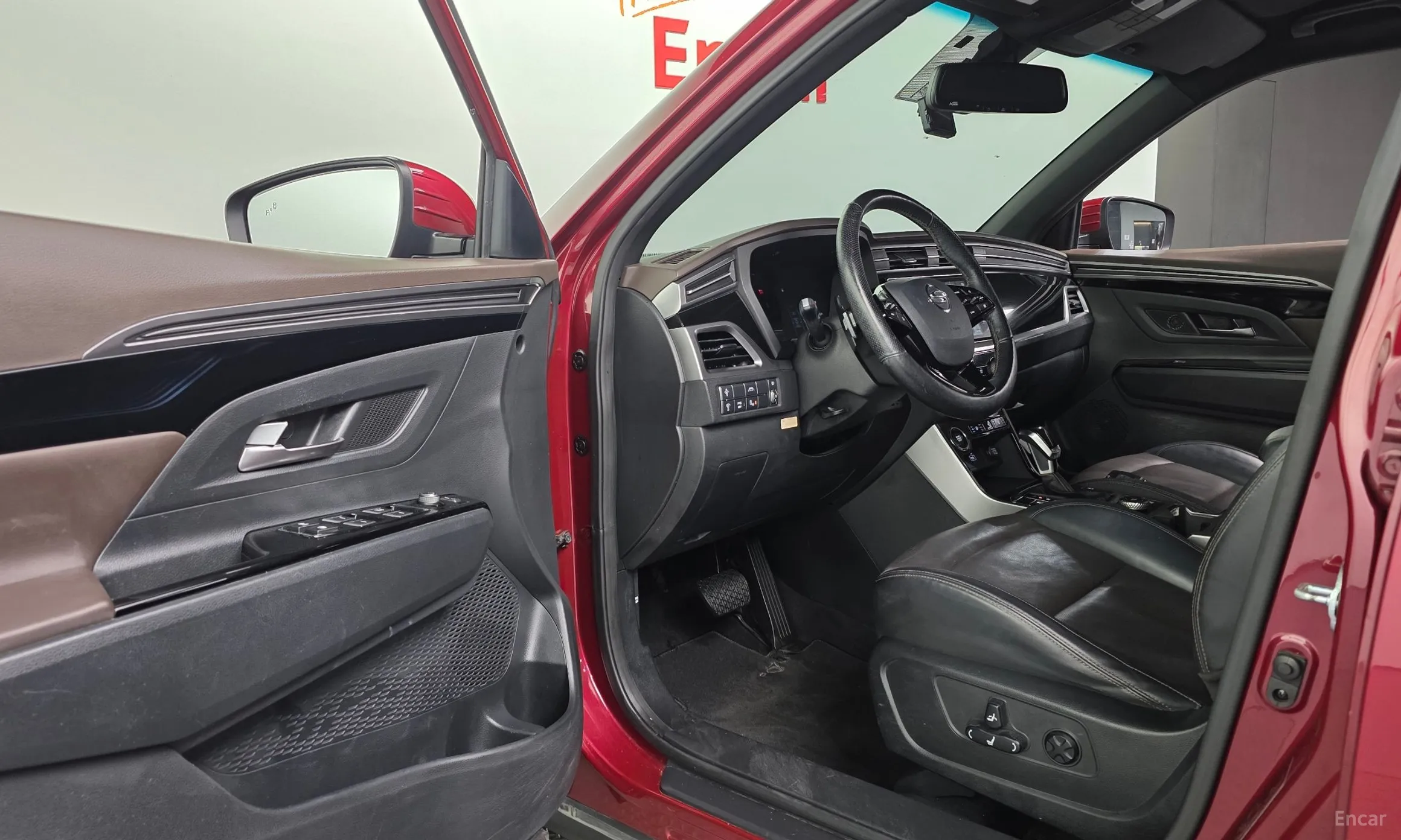 KG Mobility (SsangYong) Beautiful Korando превью 11