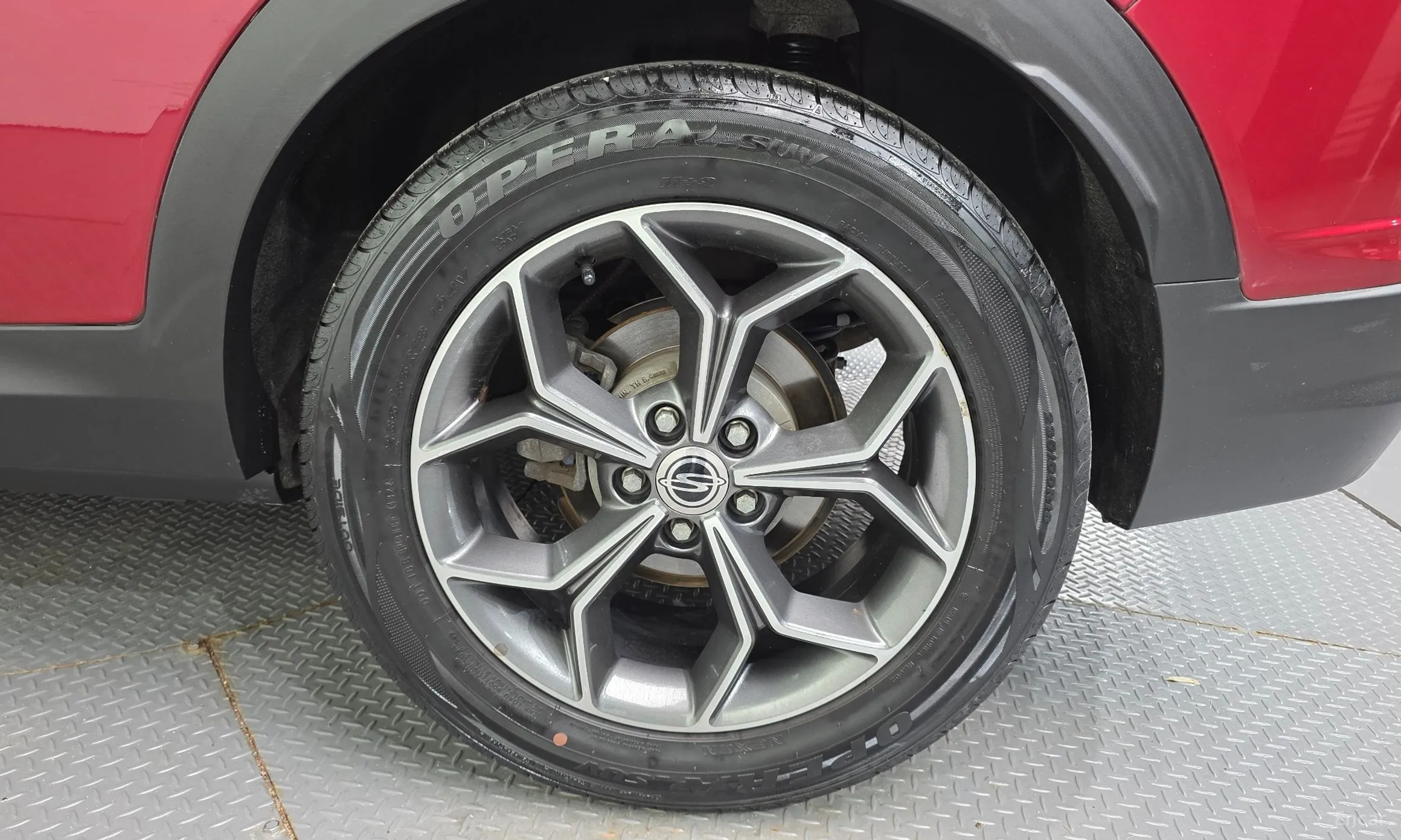 KG Mobility (SsangYong) Beautiful Korando превью 5