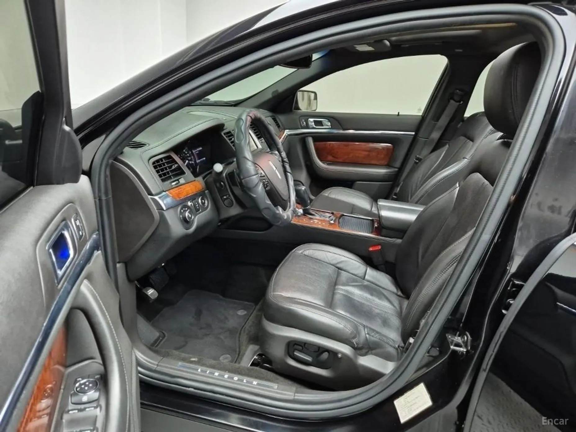 Lincoln New MKS превью 18