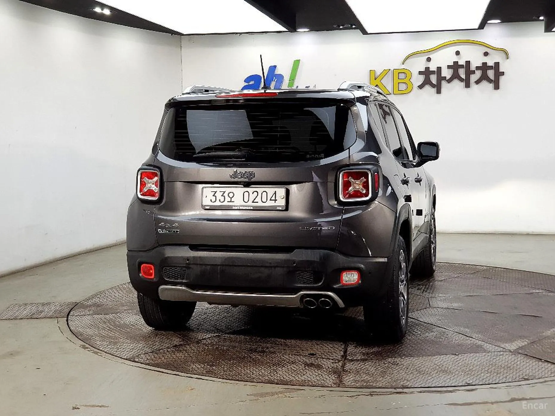 Jeep Renegade превью 3
