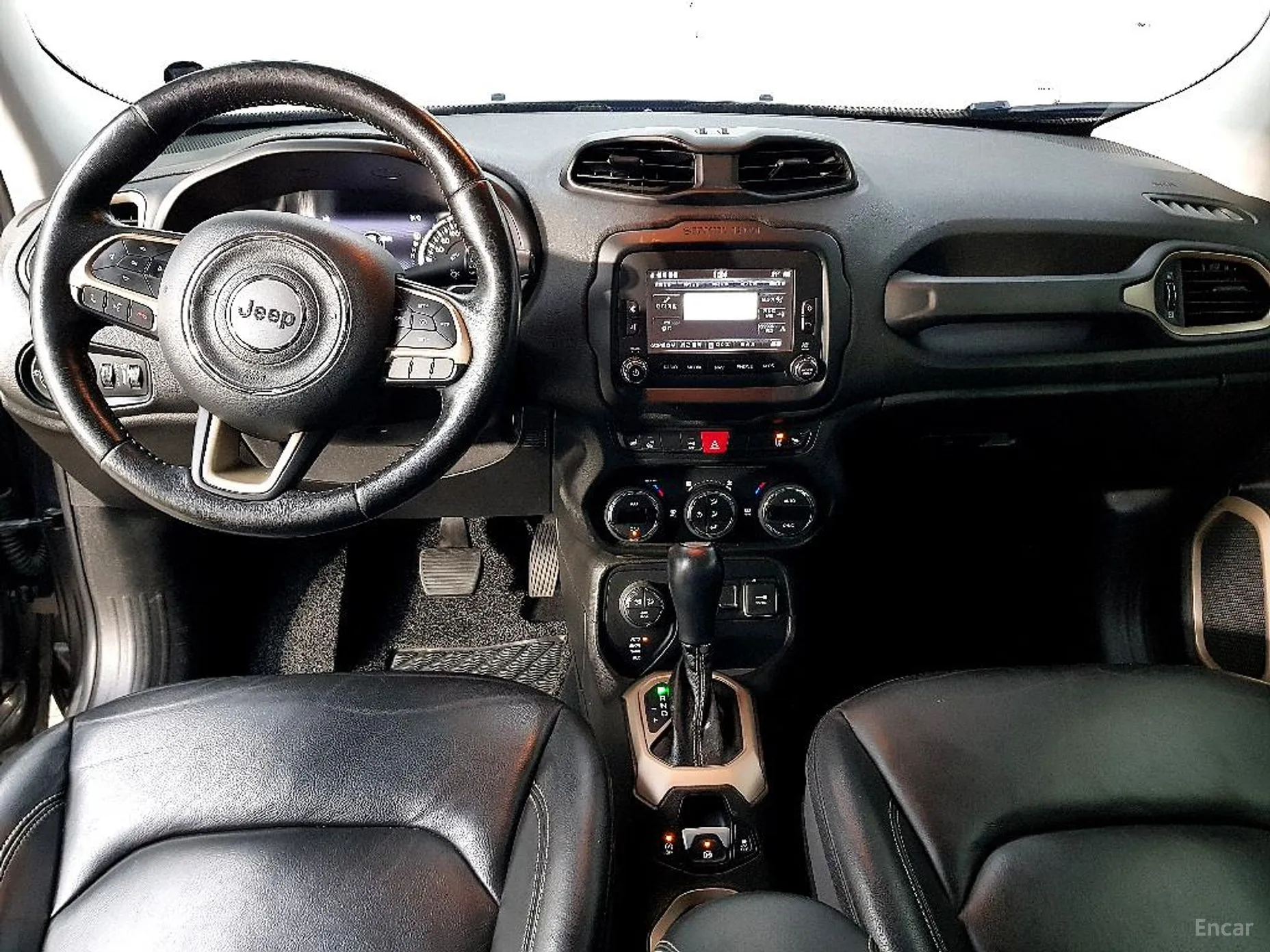 Jeep Renegade превью 5
