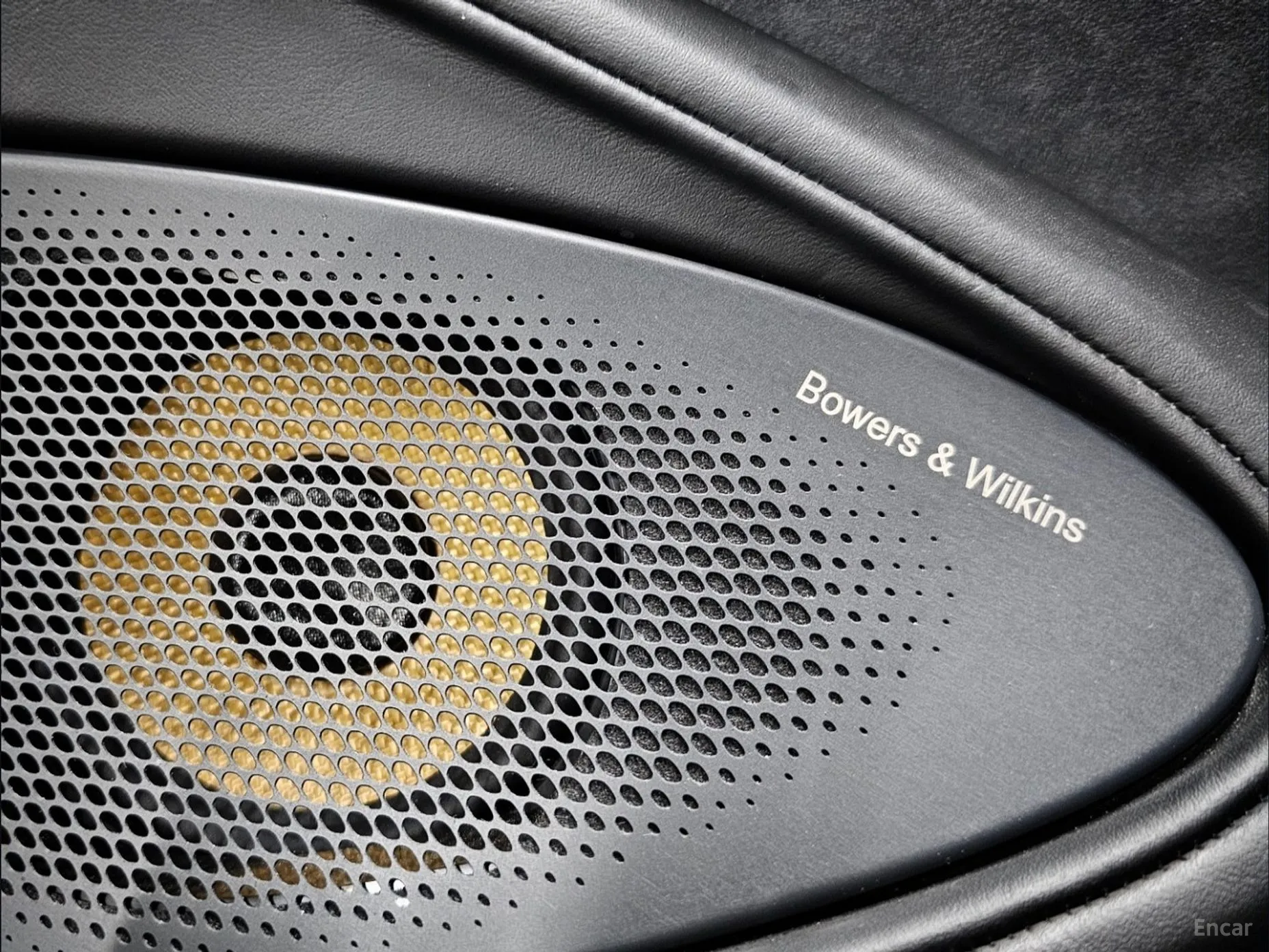 McLaren 570S превью 12