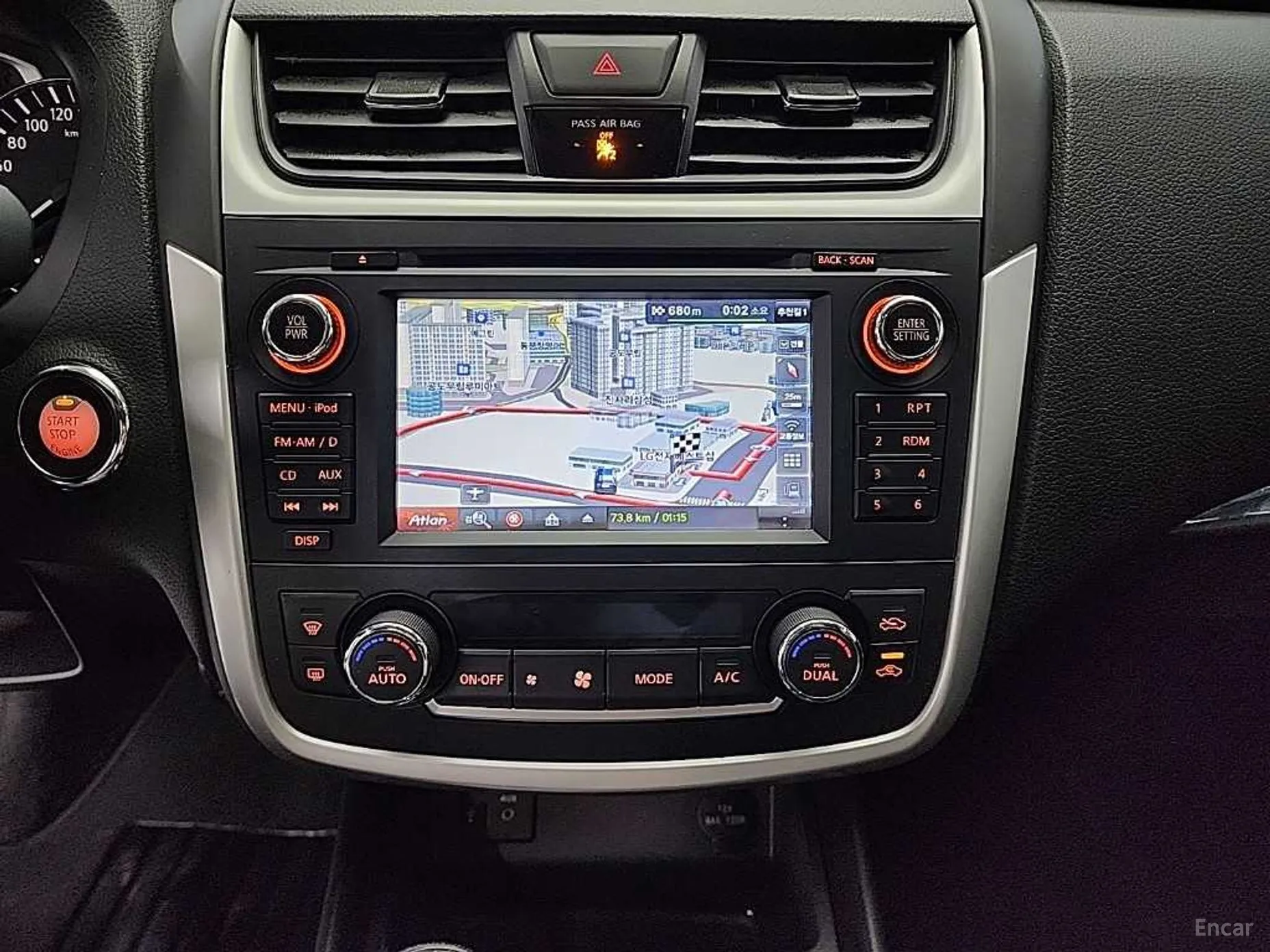 Nissan Altima превью 10