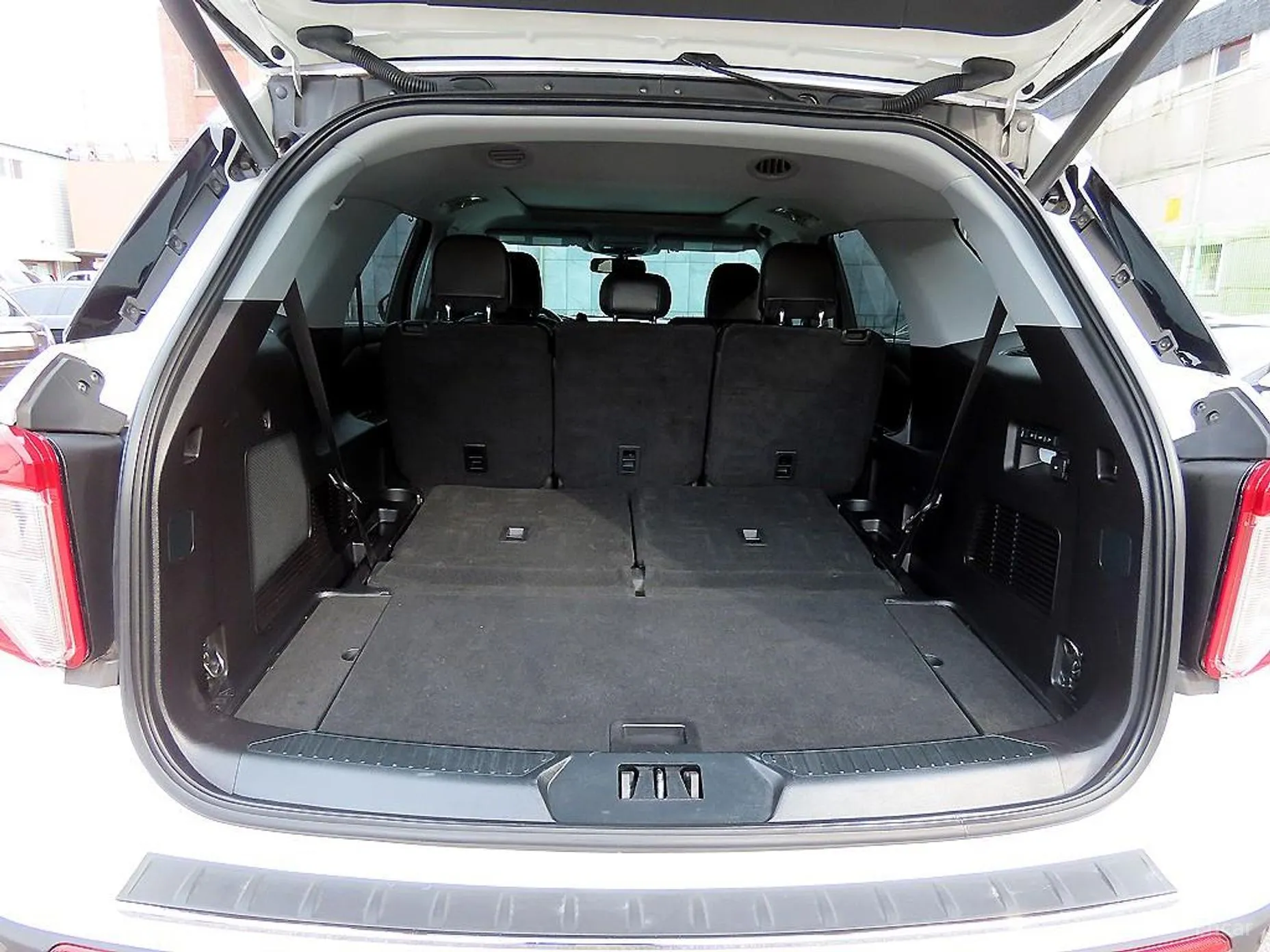 Ford Explorer 6th Generation превью 14